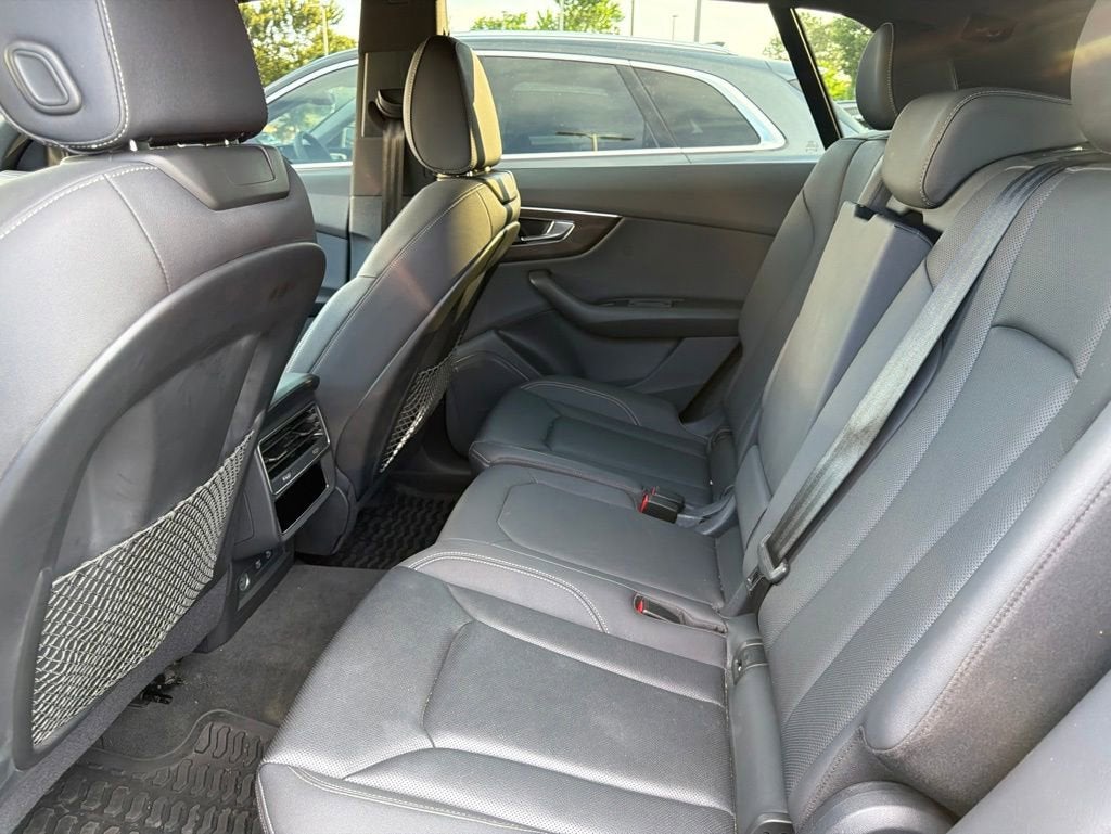 2021 Audi Q8 55 Premium Plus