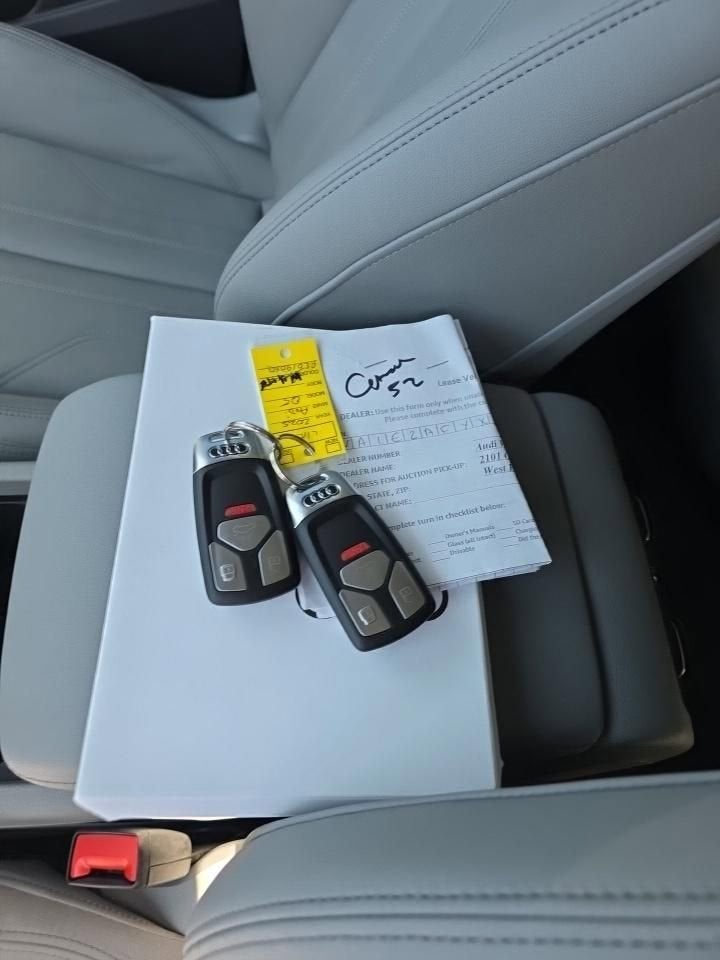 2024 Audi Q5 S line Premium Plus