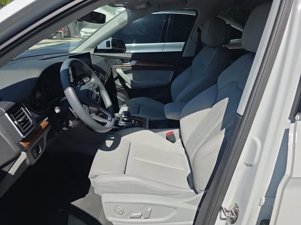 2024 Audi Q5 S line Premium Plus
