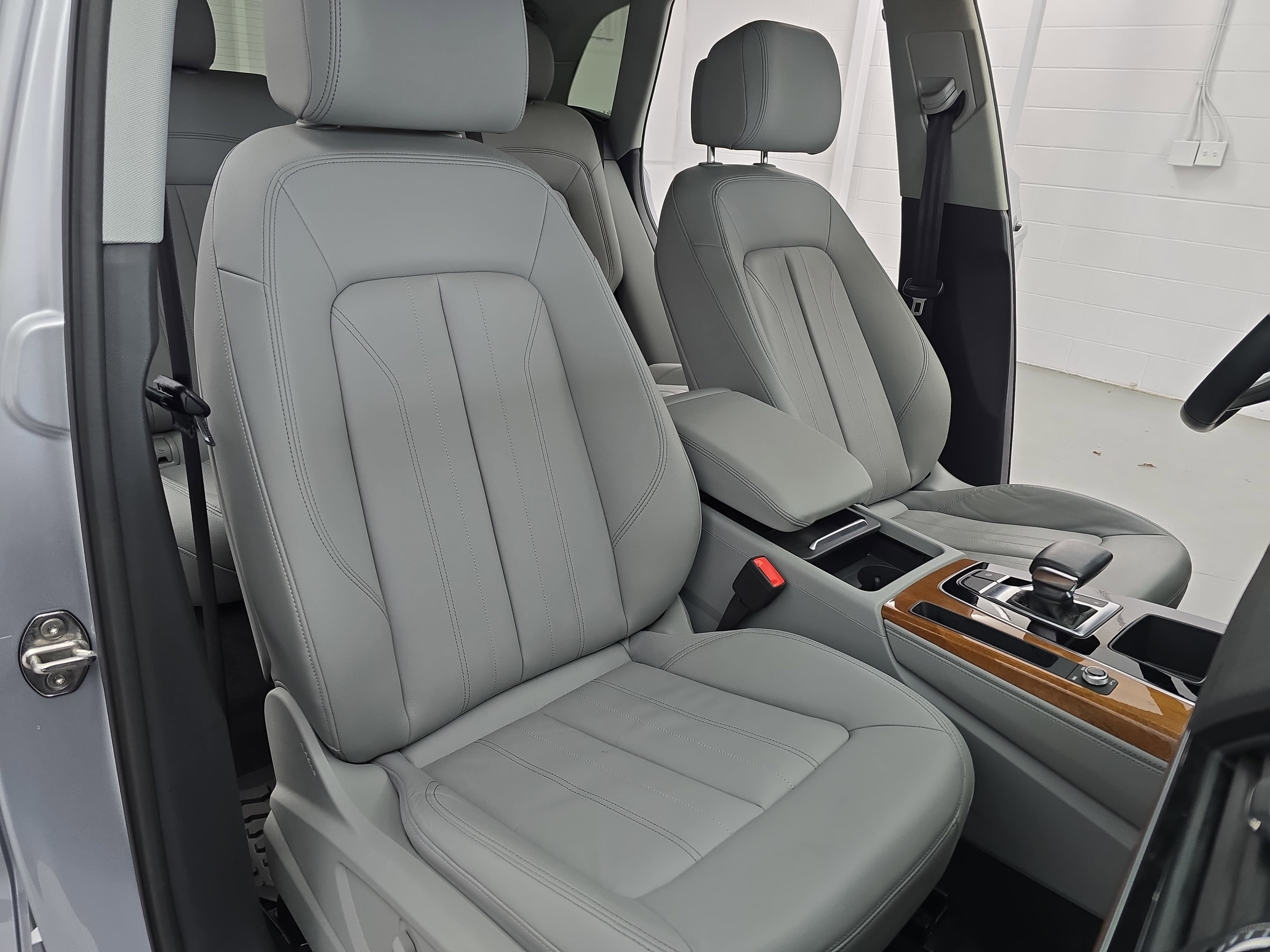 2022 Audi Q5 S line Premium Plus