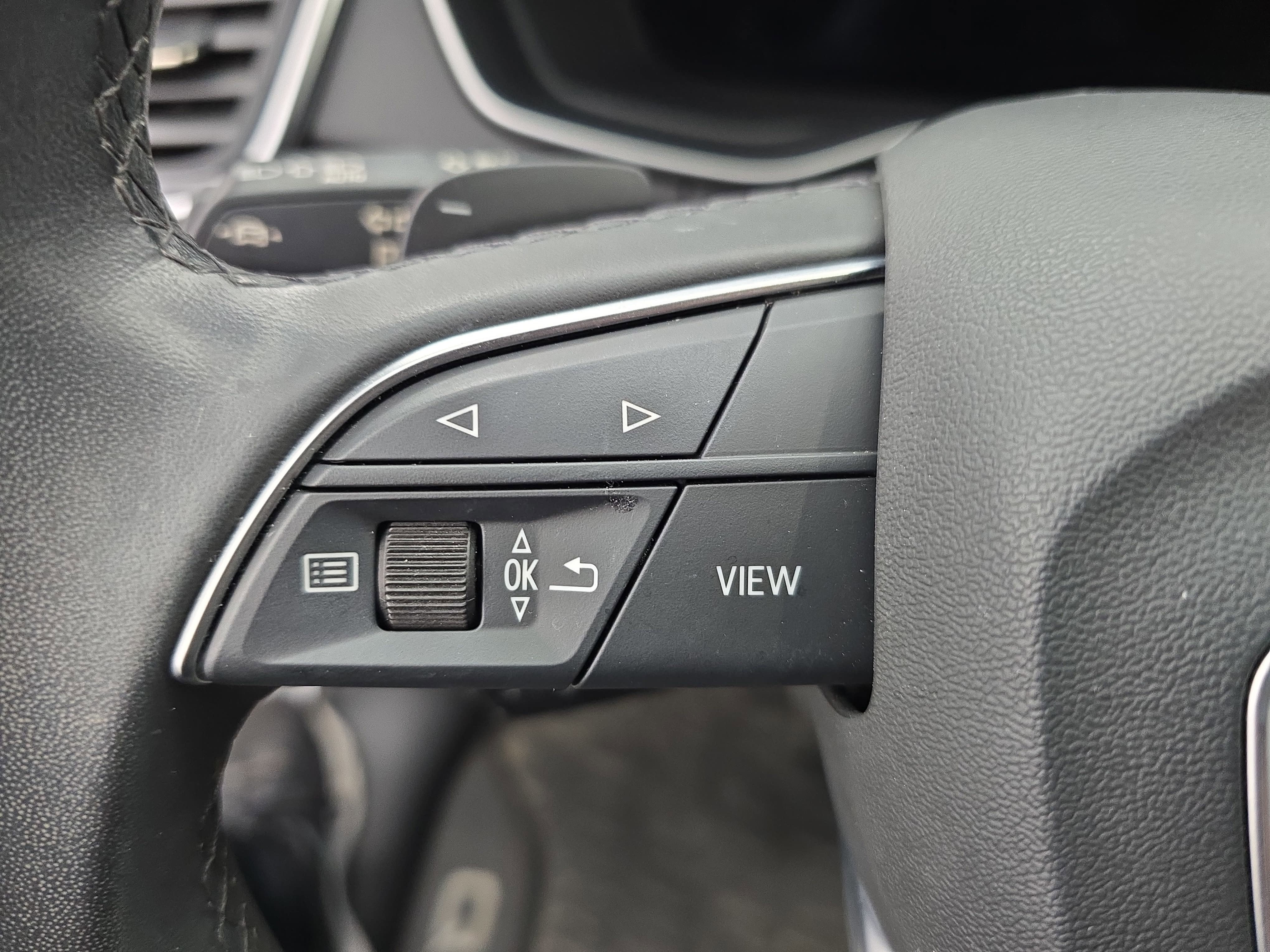 2022 Audi Q5 S line Premium Plus