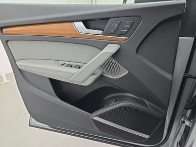 2022 Audi Q5 S line Premium Plus