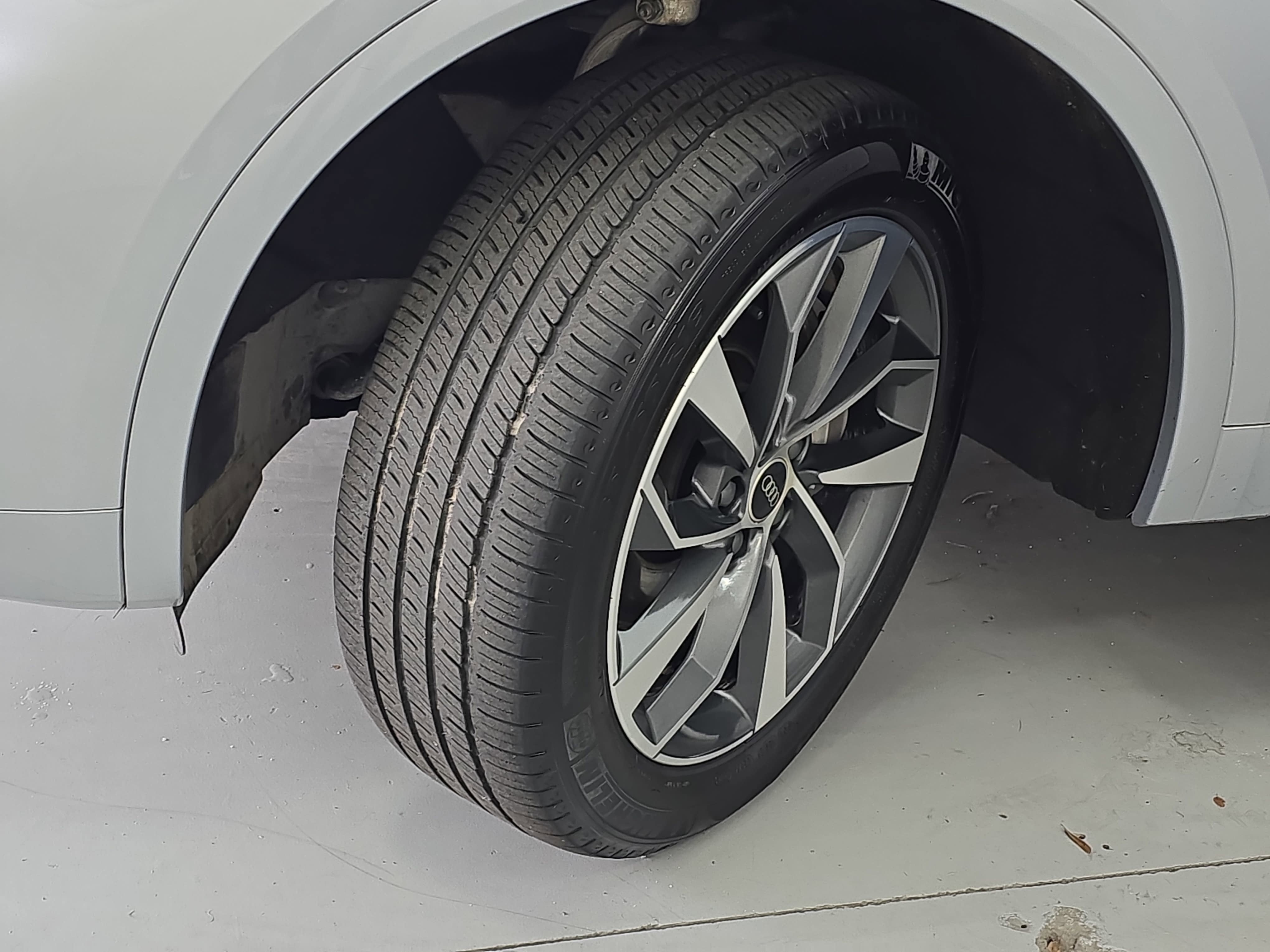 2022 Audi Q5 S line Premium Plus