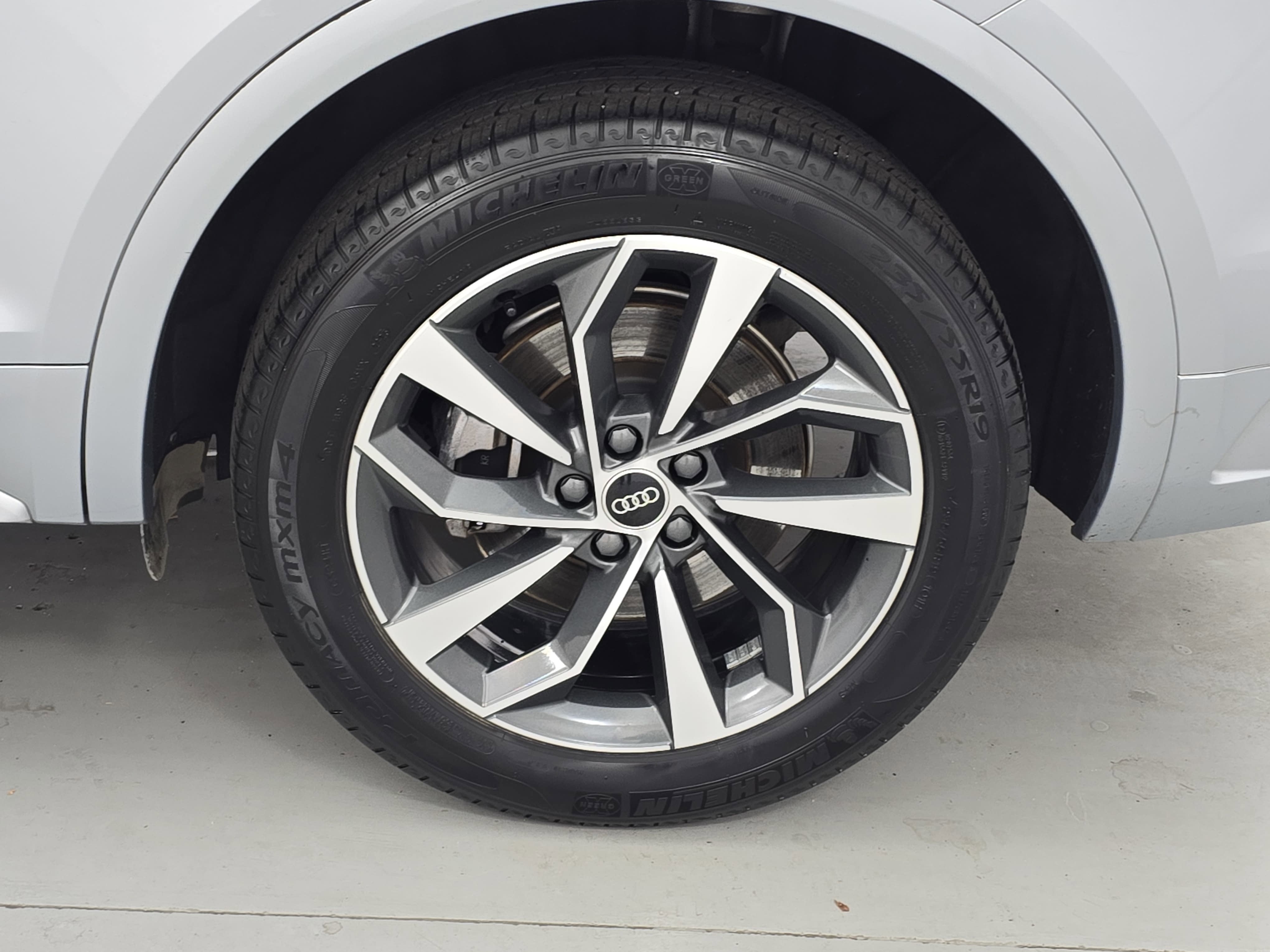 2022 Audi Q5 S line Premium Plus