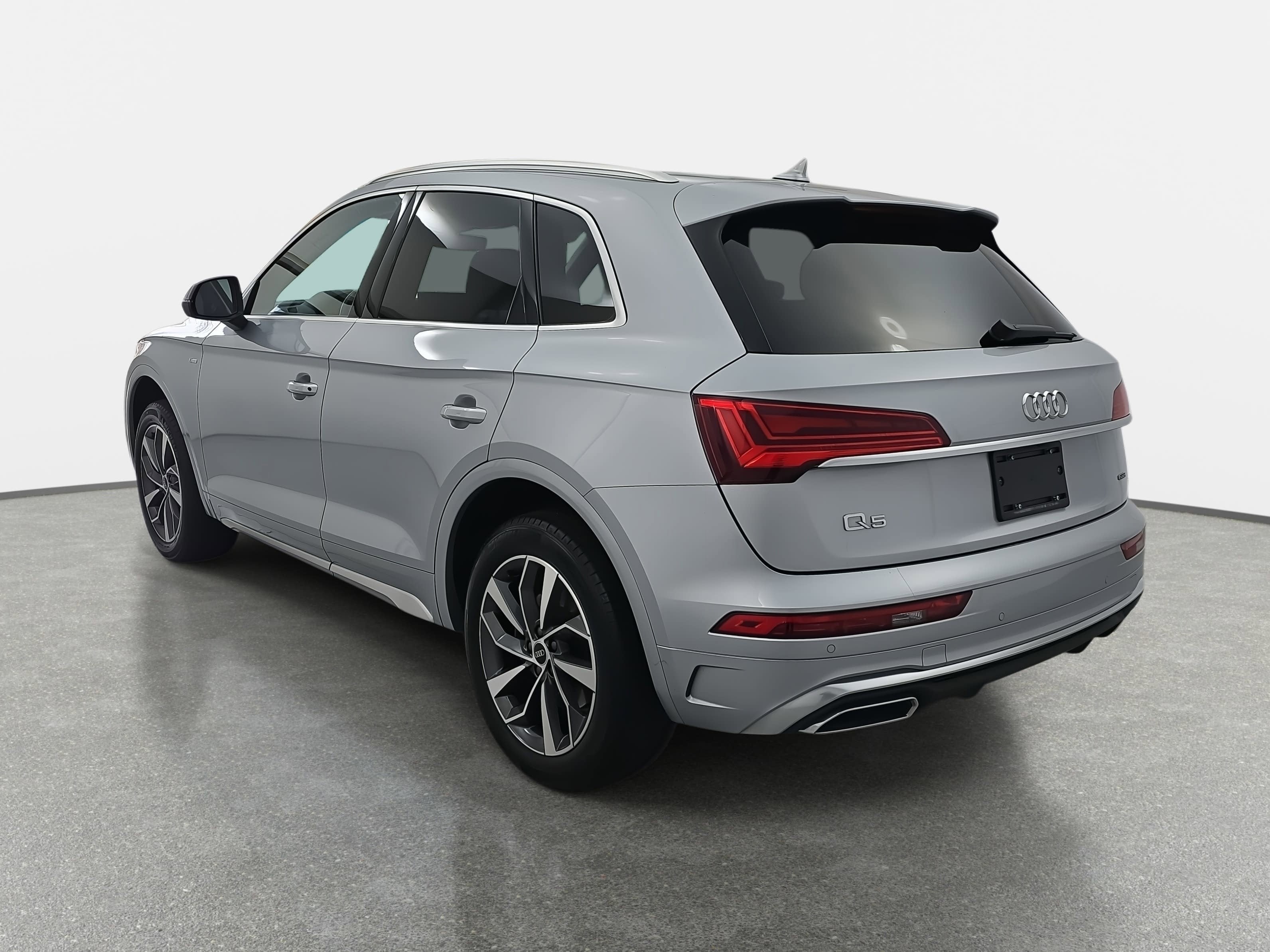 2022 Audi Q5 S line Premium Plus