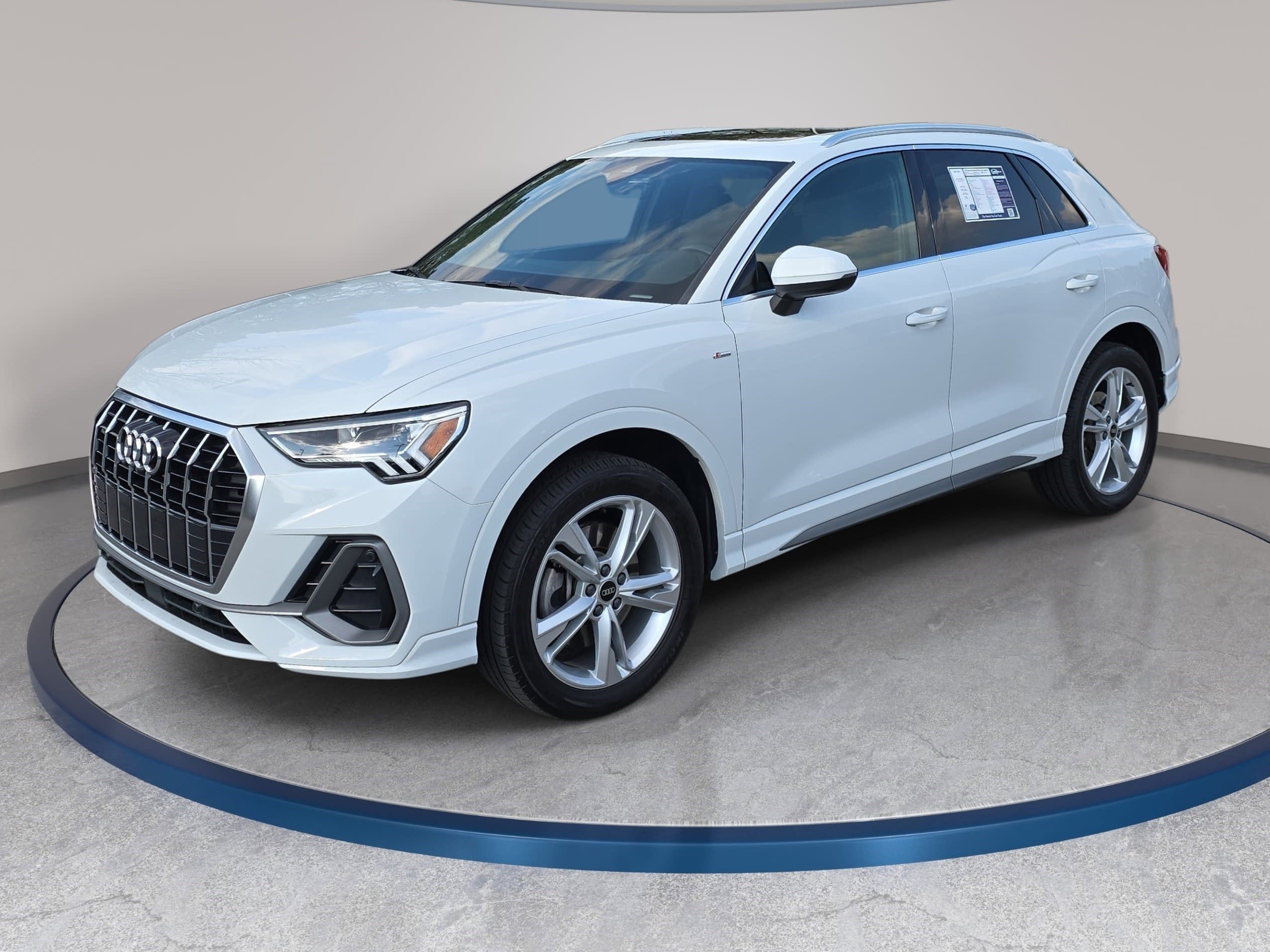 2022 Audi Q3 S line Premium Plus