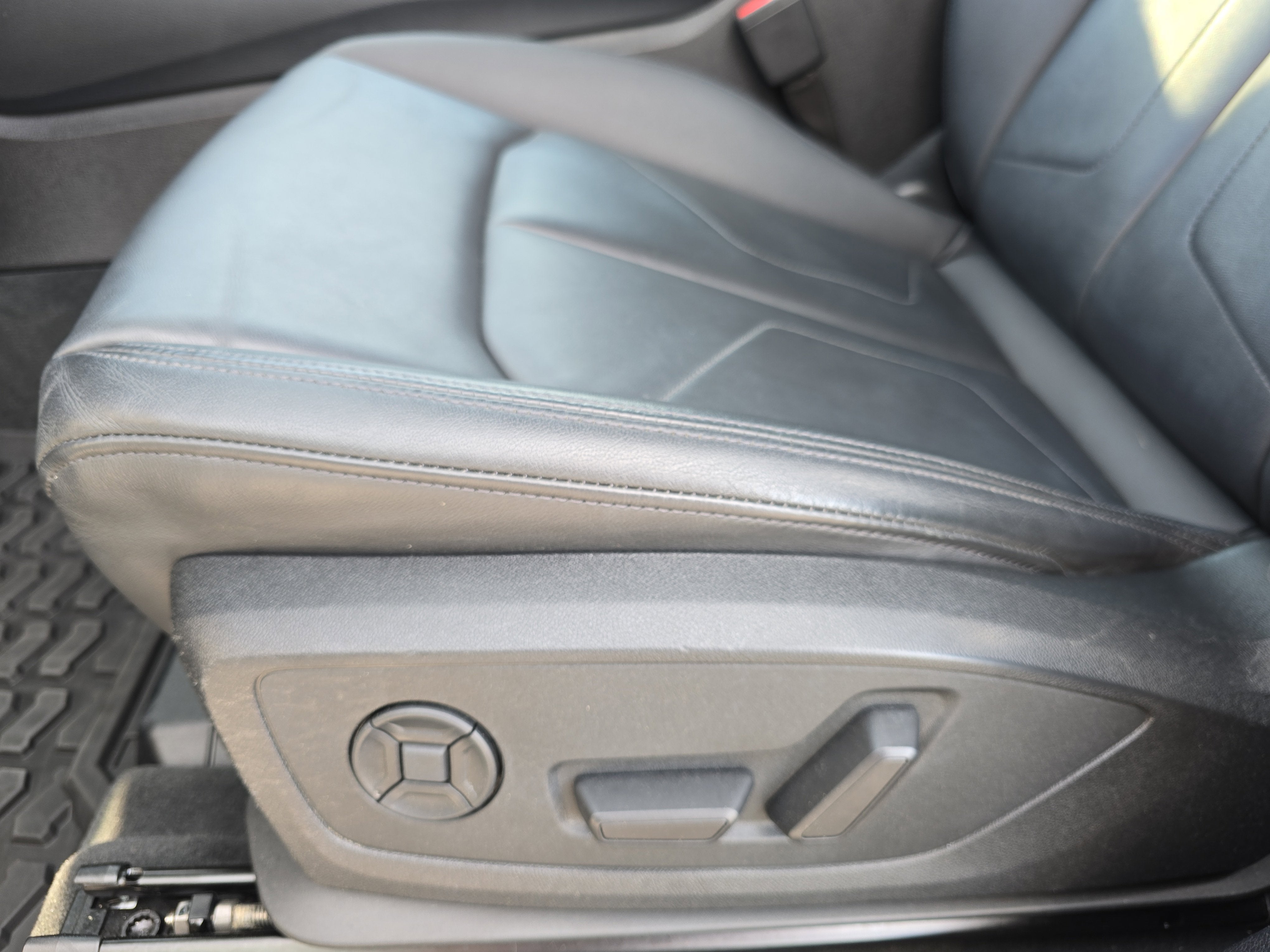 2022 Audi Q3 S line Premium Plus