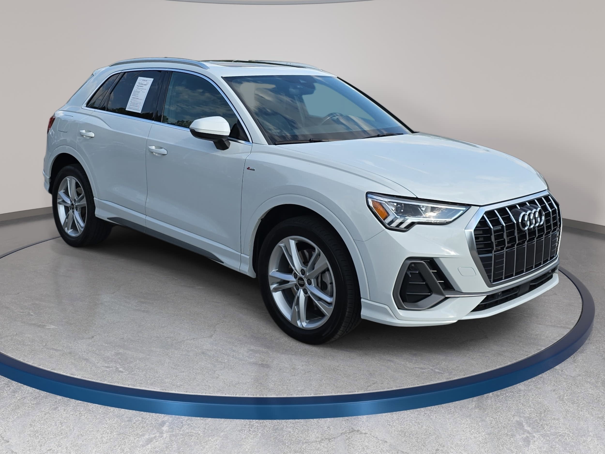 2022 Audi Q3 S line Premium Plus
