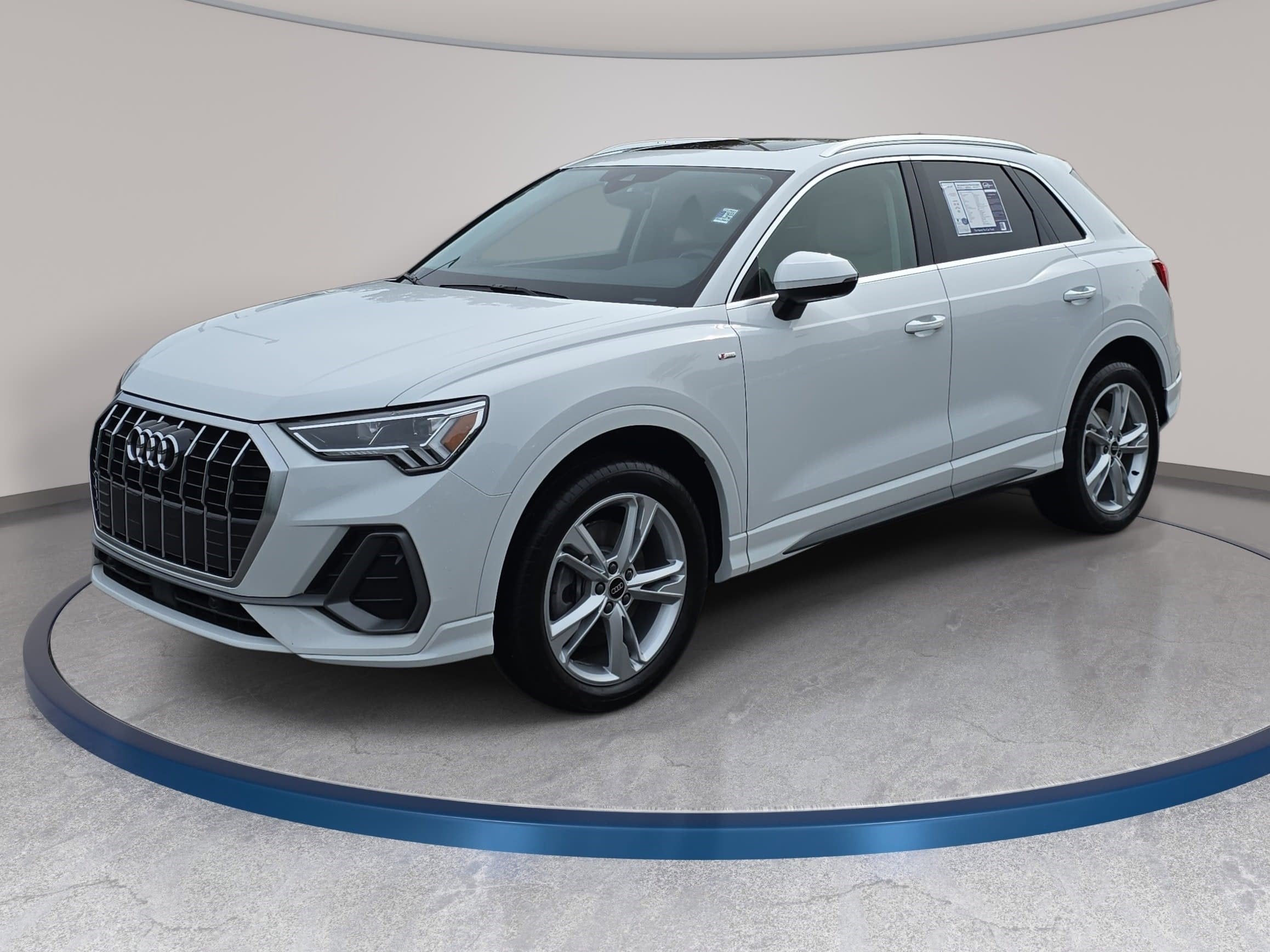 2024 Audi Q3 S line Premium Plus