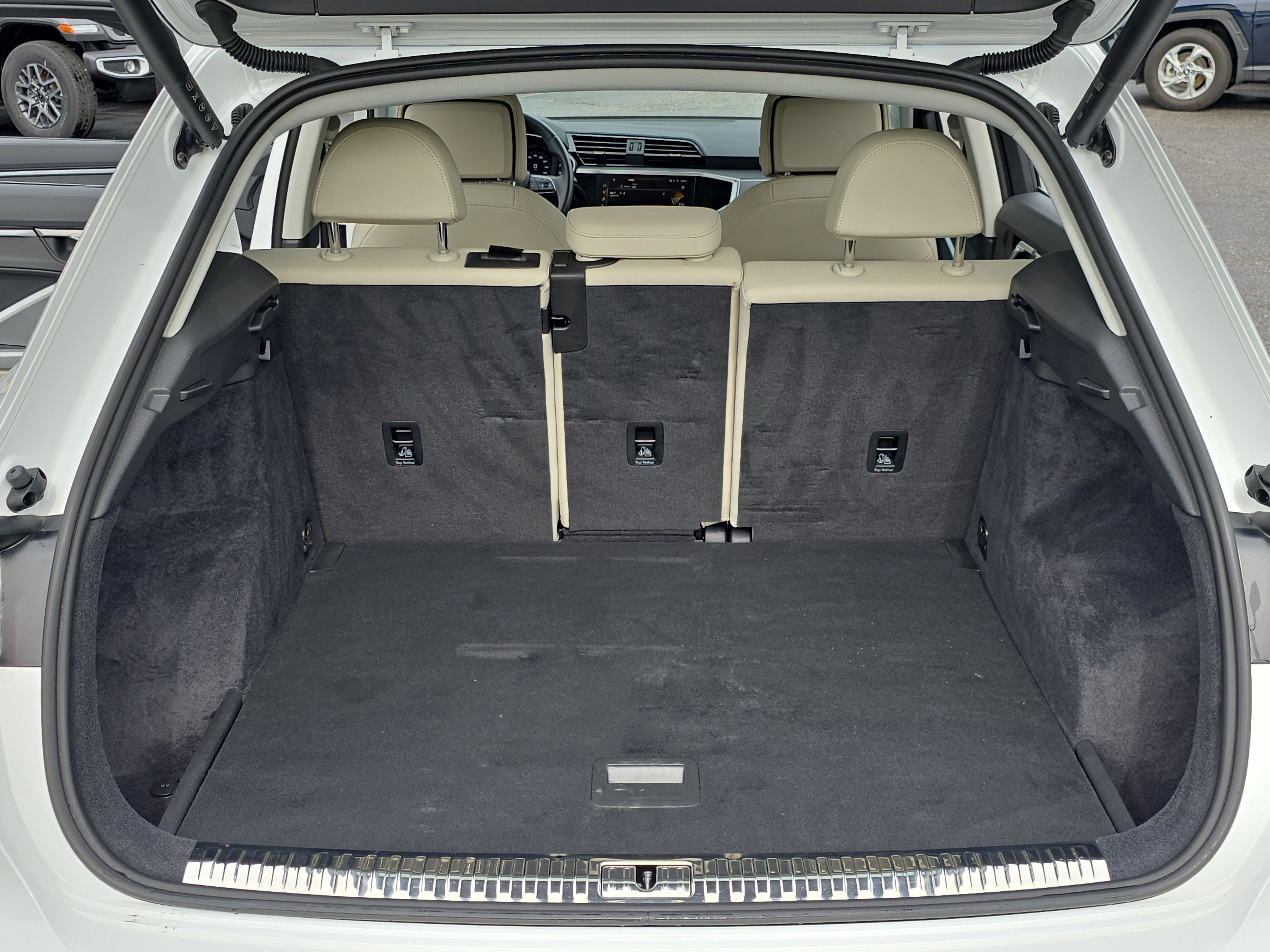 2024 Audi Q3 S line Premium Plus