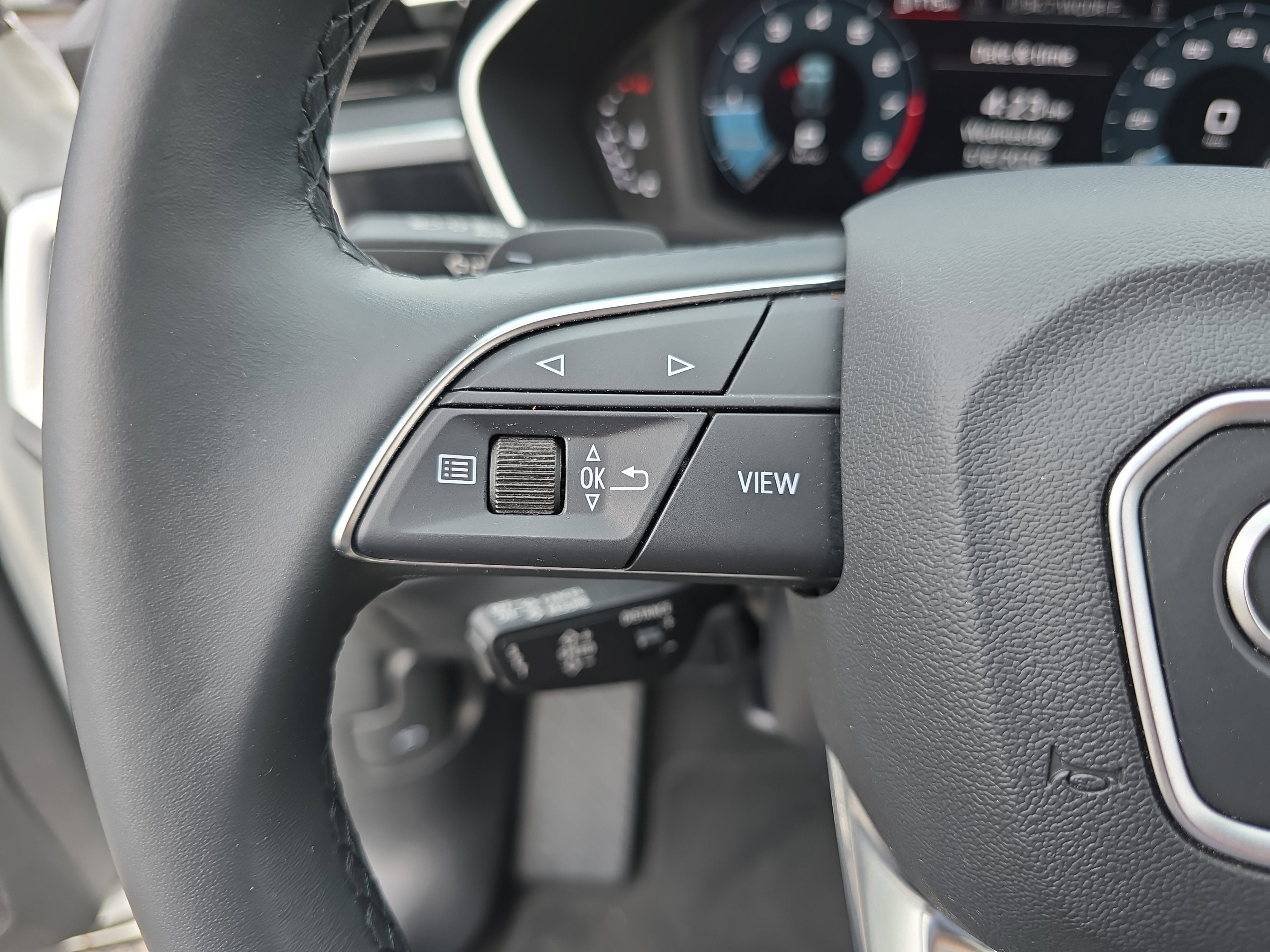 2024 Audi Q3 S line Premium Plus