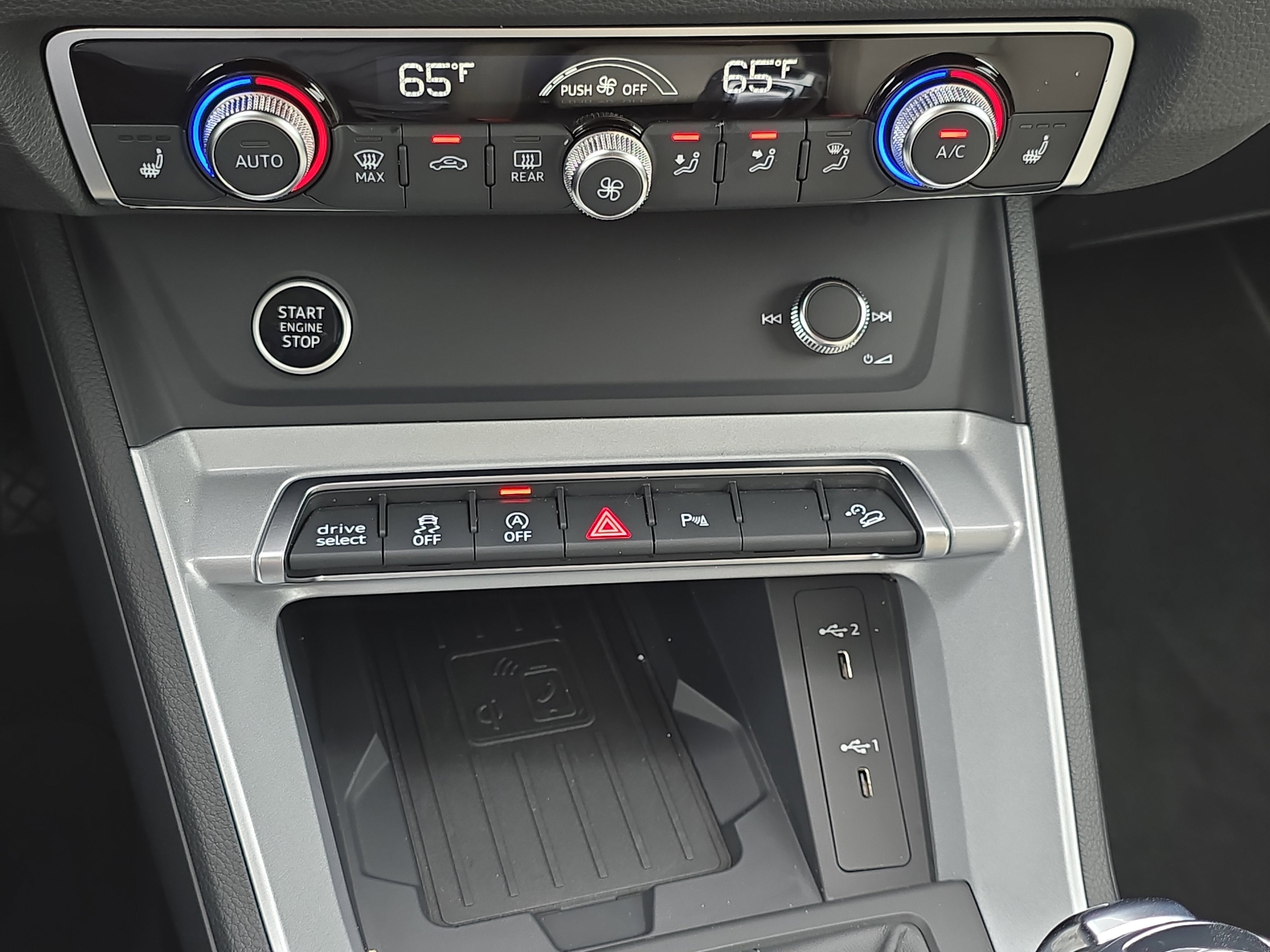 2024 Audi Q3 S line Premium Plus