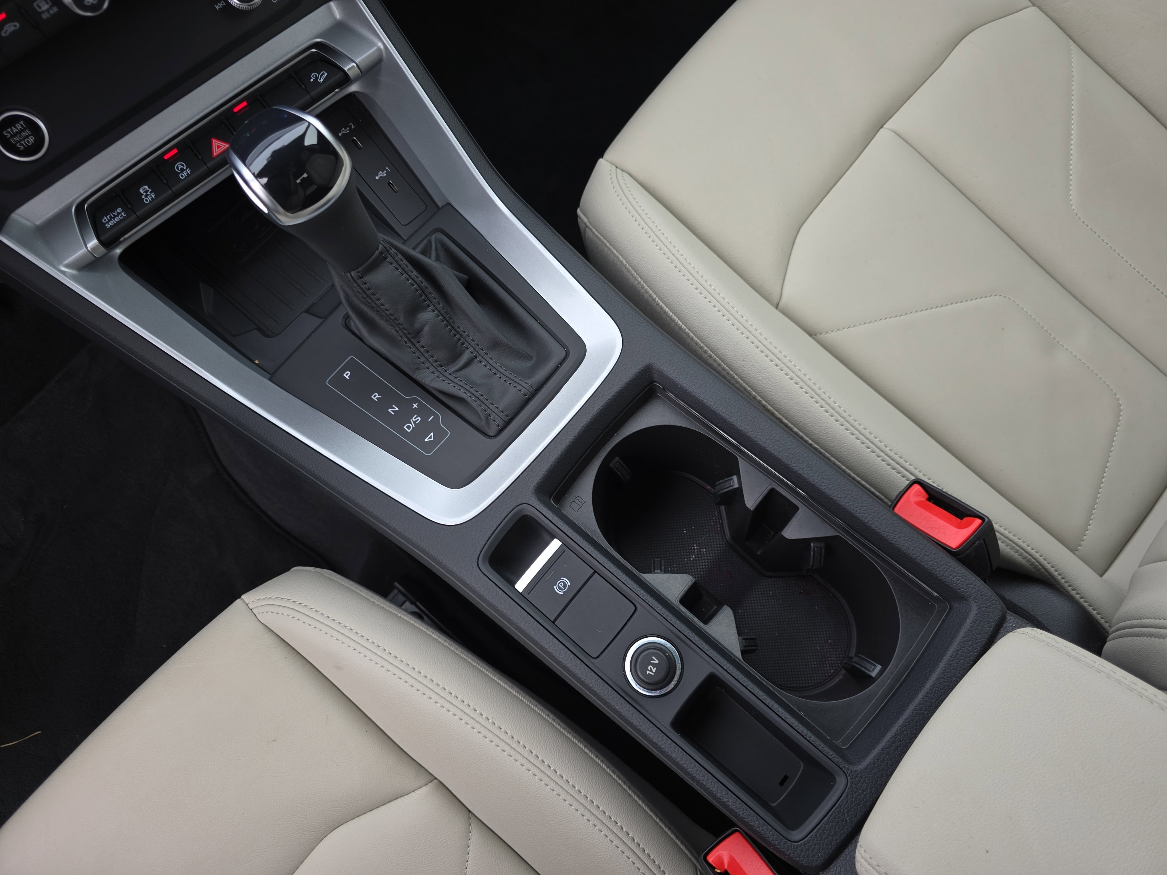 2024 Audi Q3 S line Premium Plus
