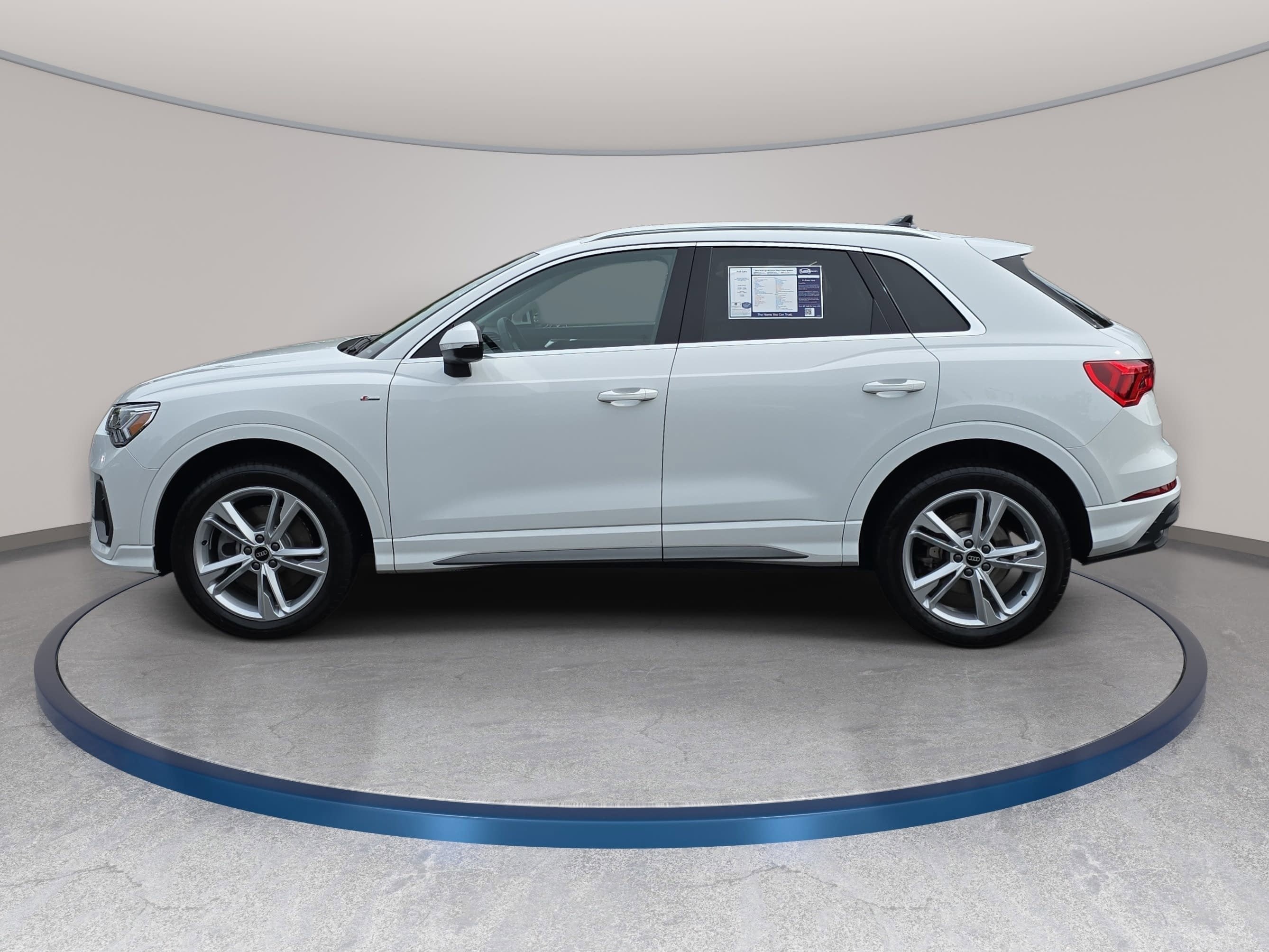 2024 Audi Q3 S line Premium Plus