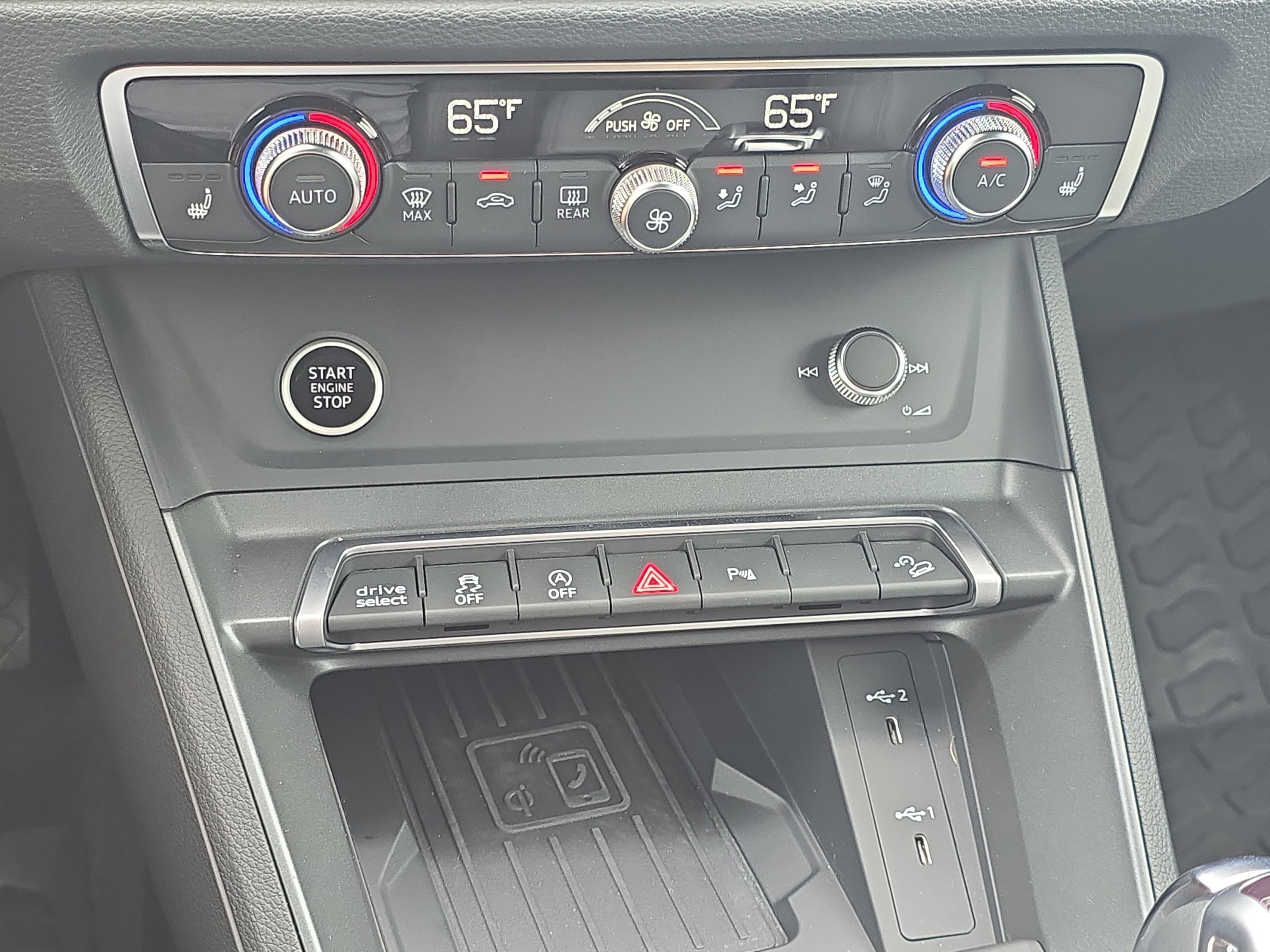 2024 Audi Q3 S line Premium Plus