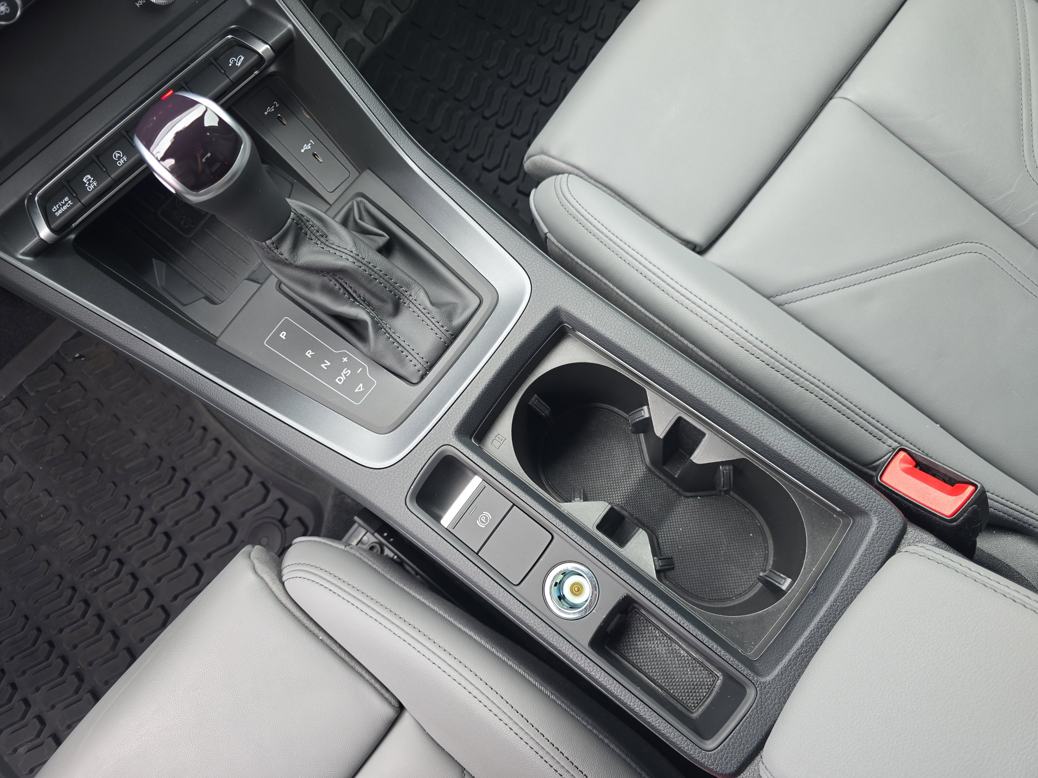 2024 Audi Q3 S line Premium Plus