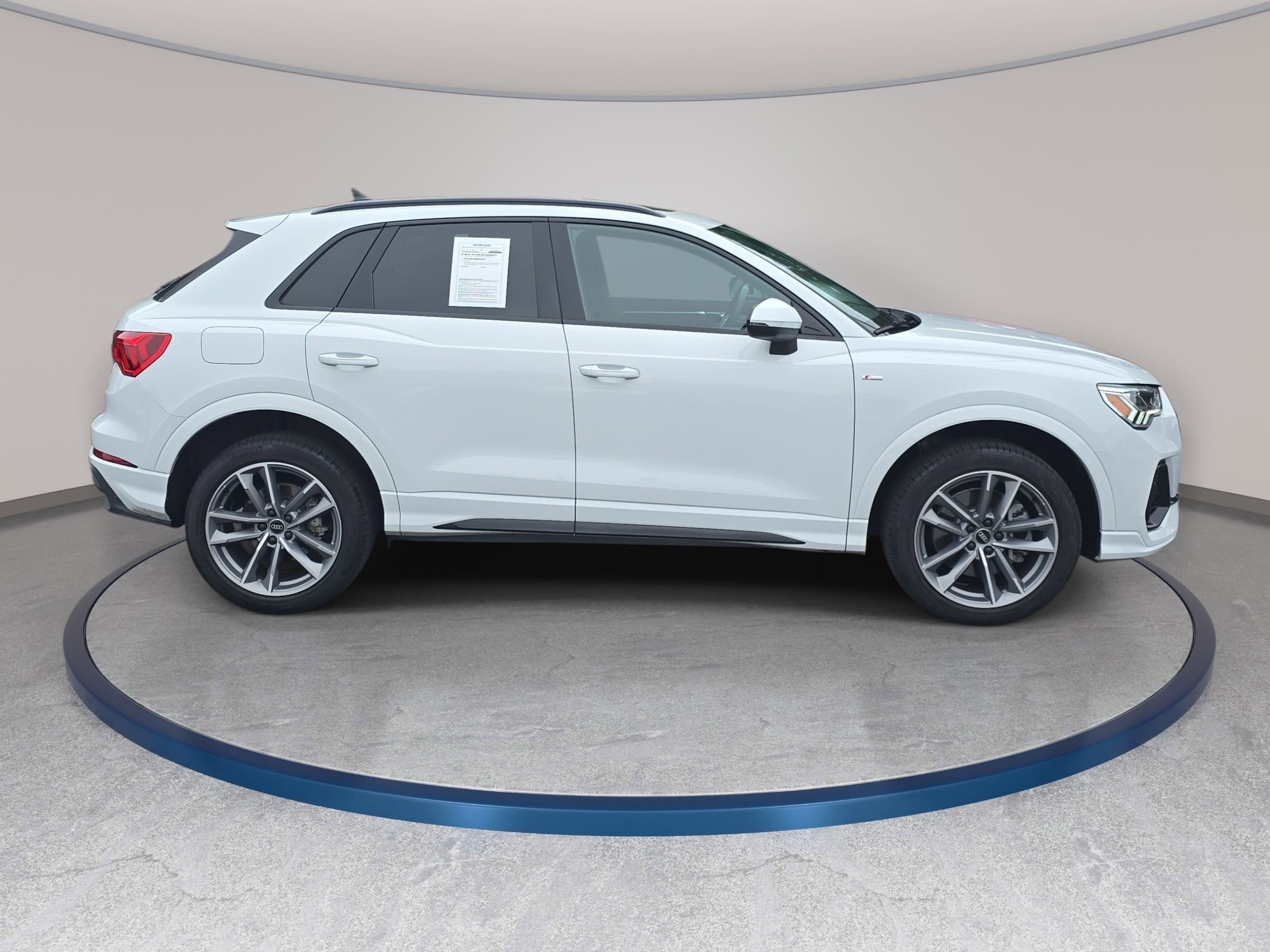 2024 Audi Q3 S line Premium Plus