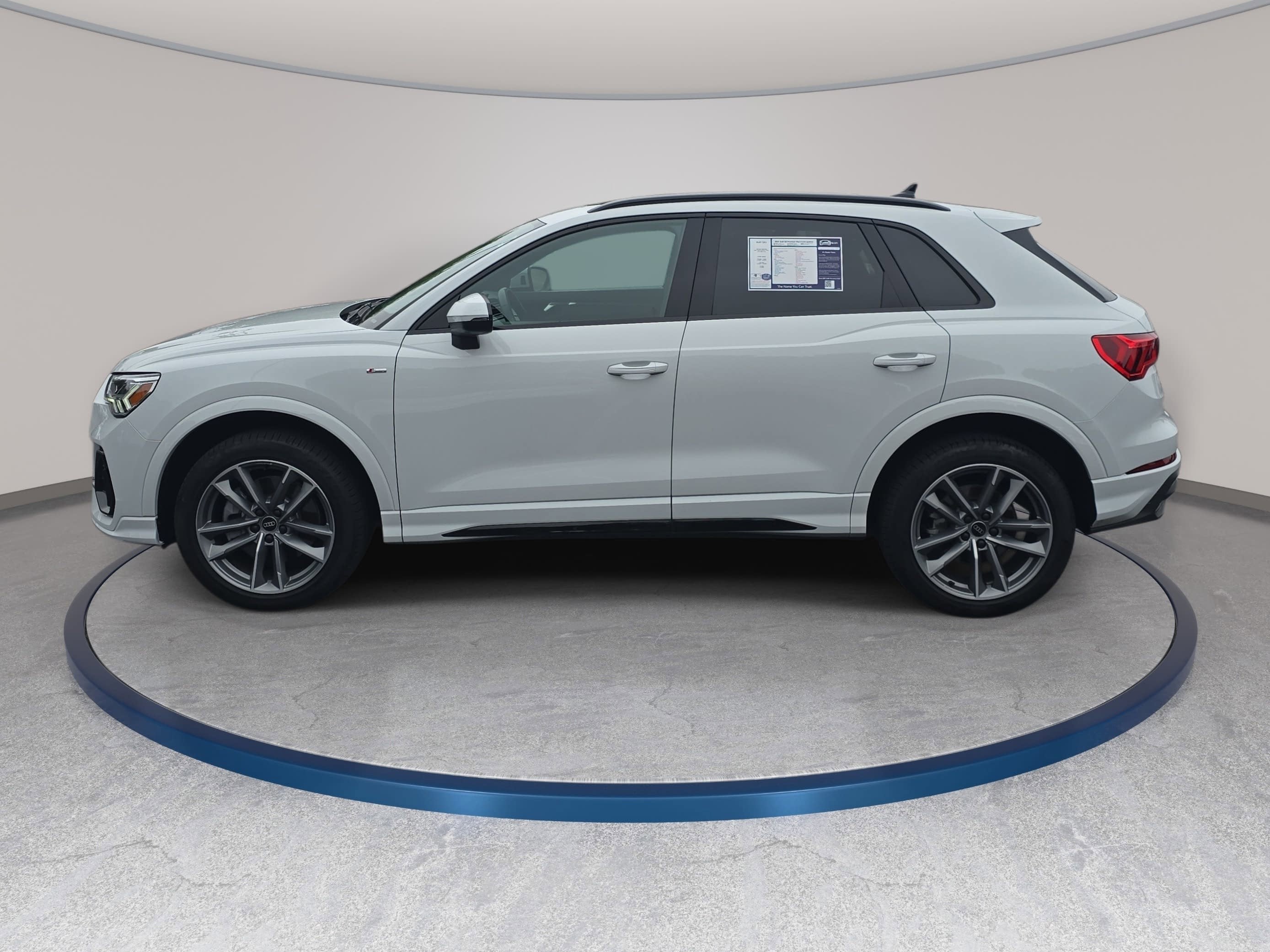 2024 Audi Q3 S line Premium Plus