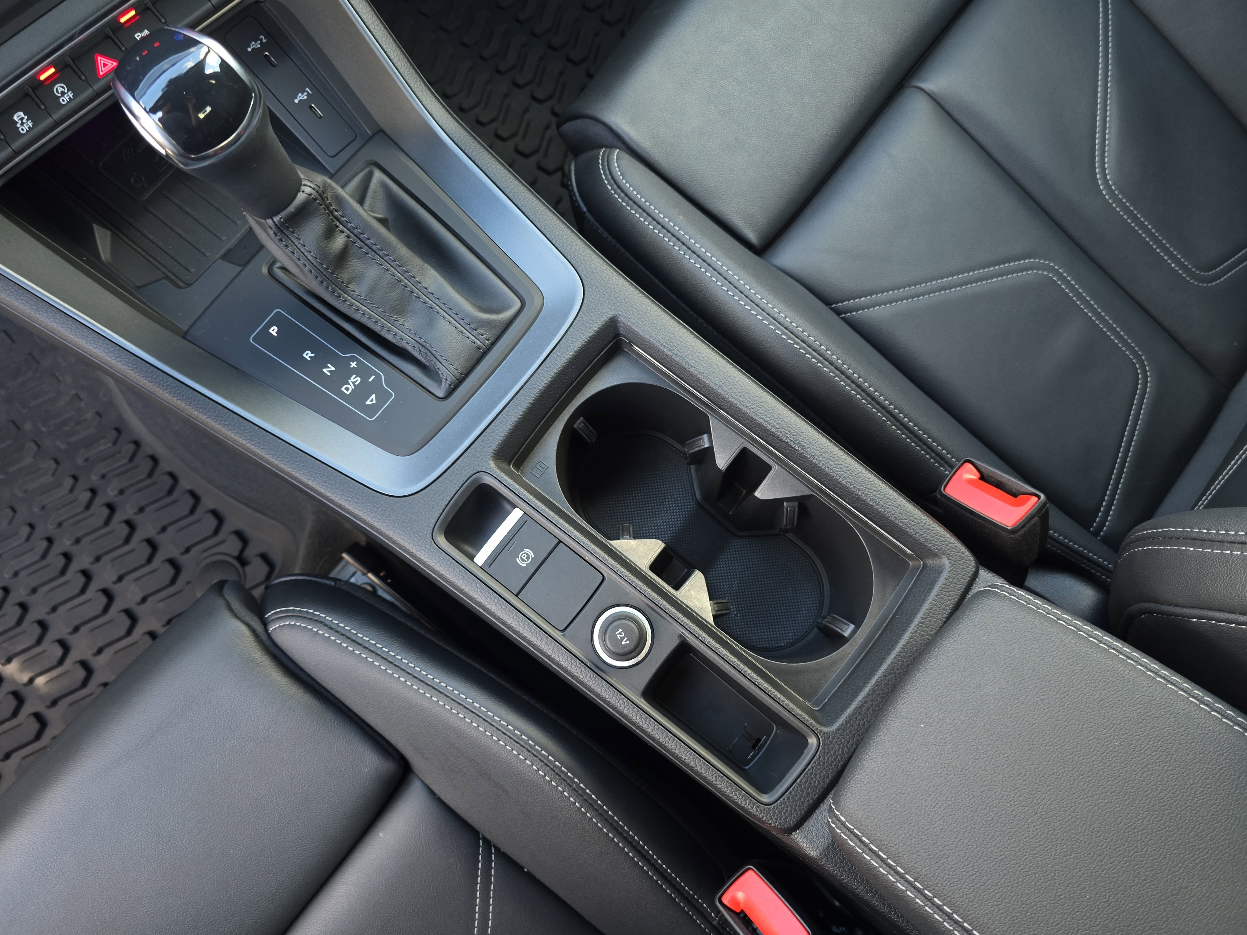 2024 Audi Q3 S line Premium Plus