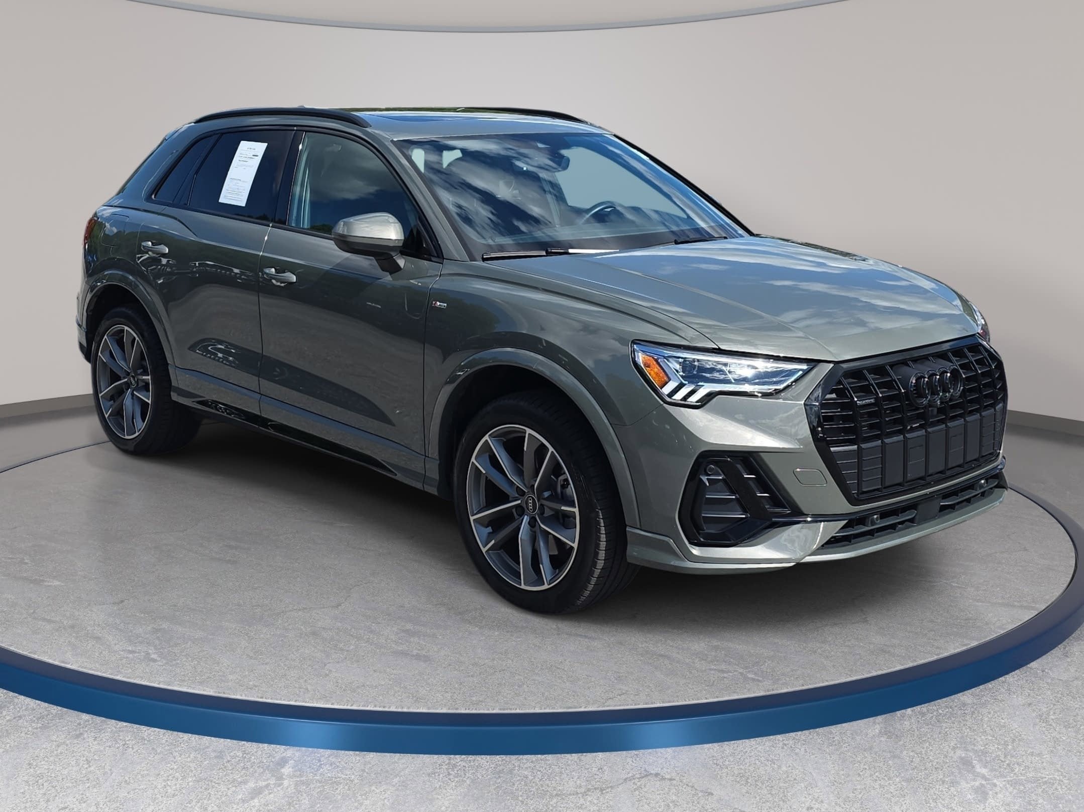 2024 Audi Q3 S line Premium Plus
