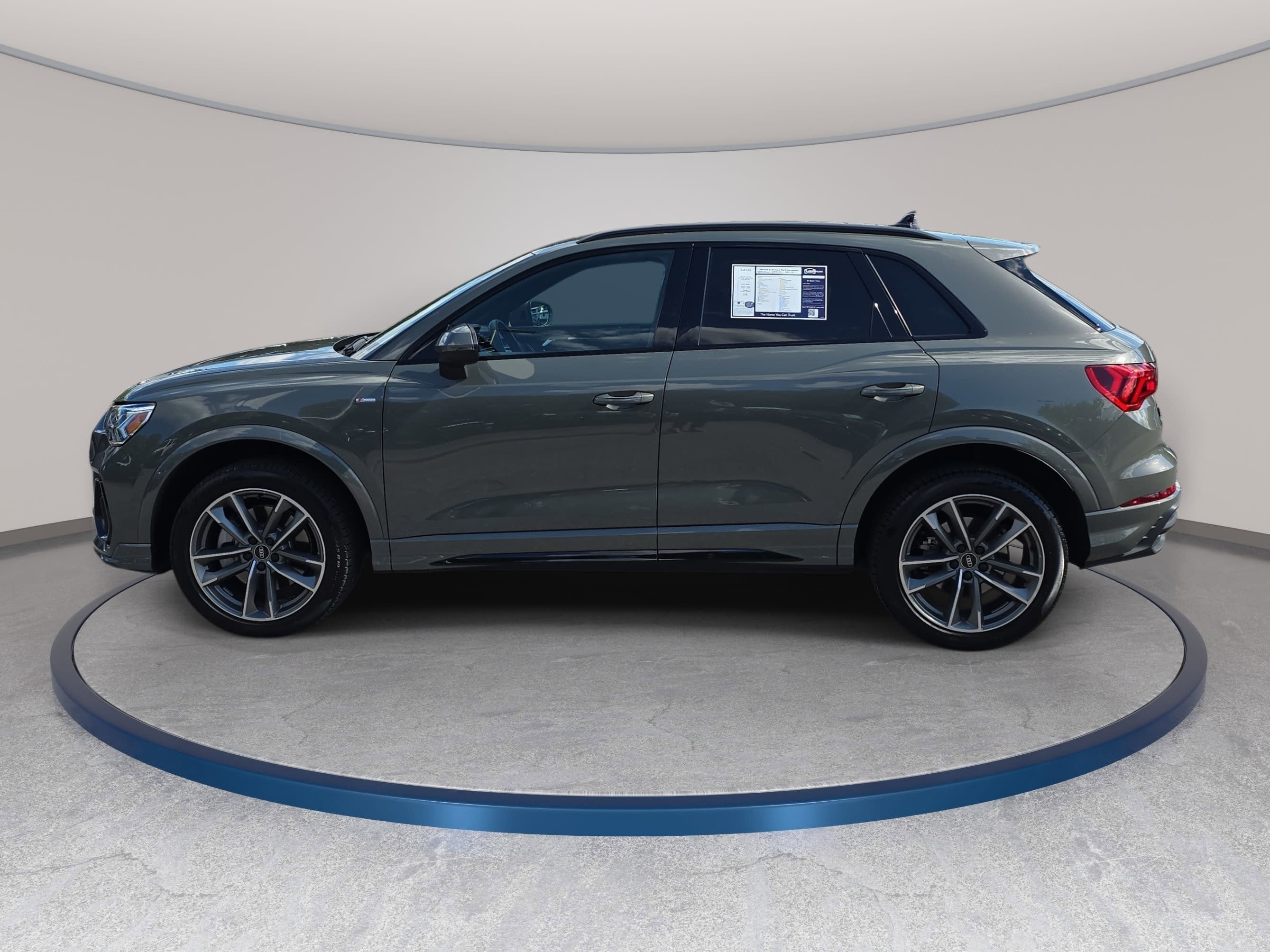 2024 Audi Q3 S line Premium Plus