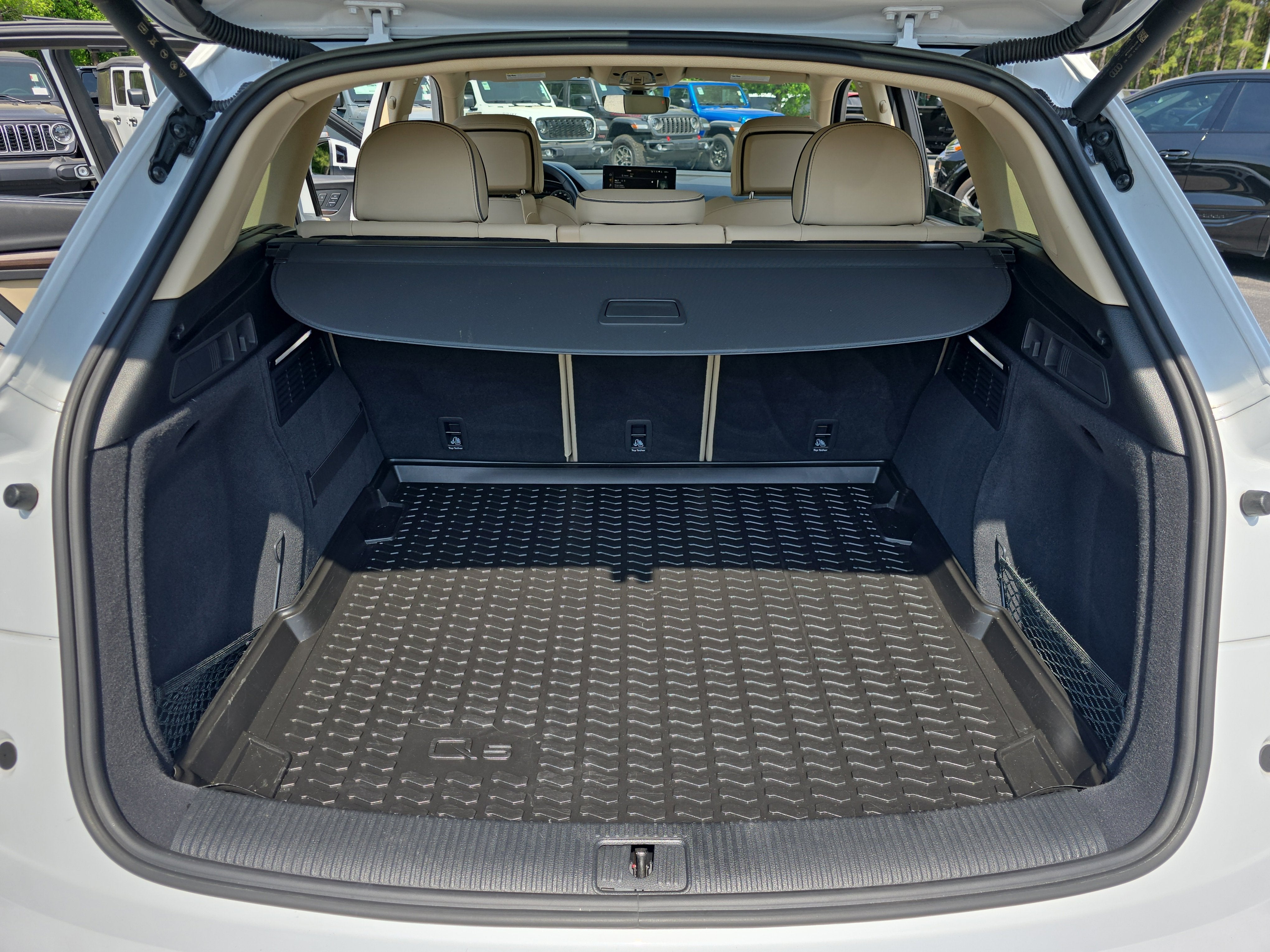 2023 Audi Q5 S line Prestige