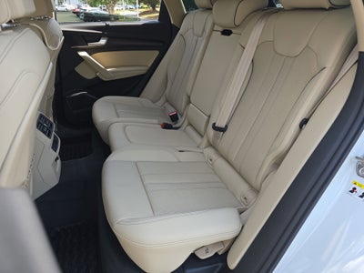 2023 Audi Q5 S line Prestige