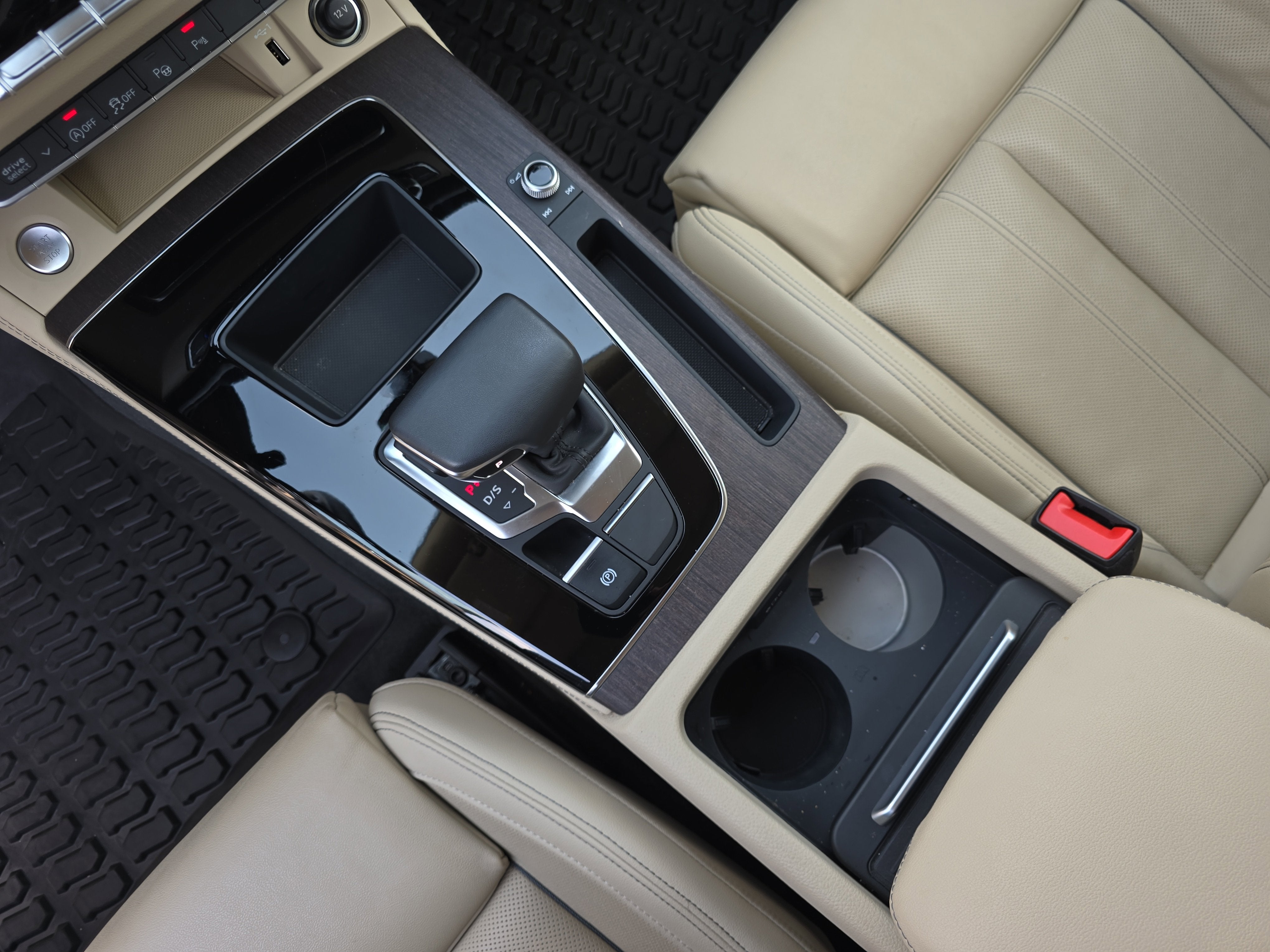 2023 Audi Q5 S line Prestige