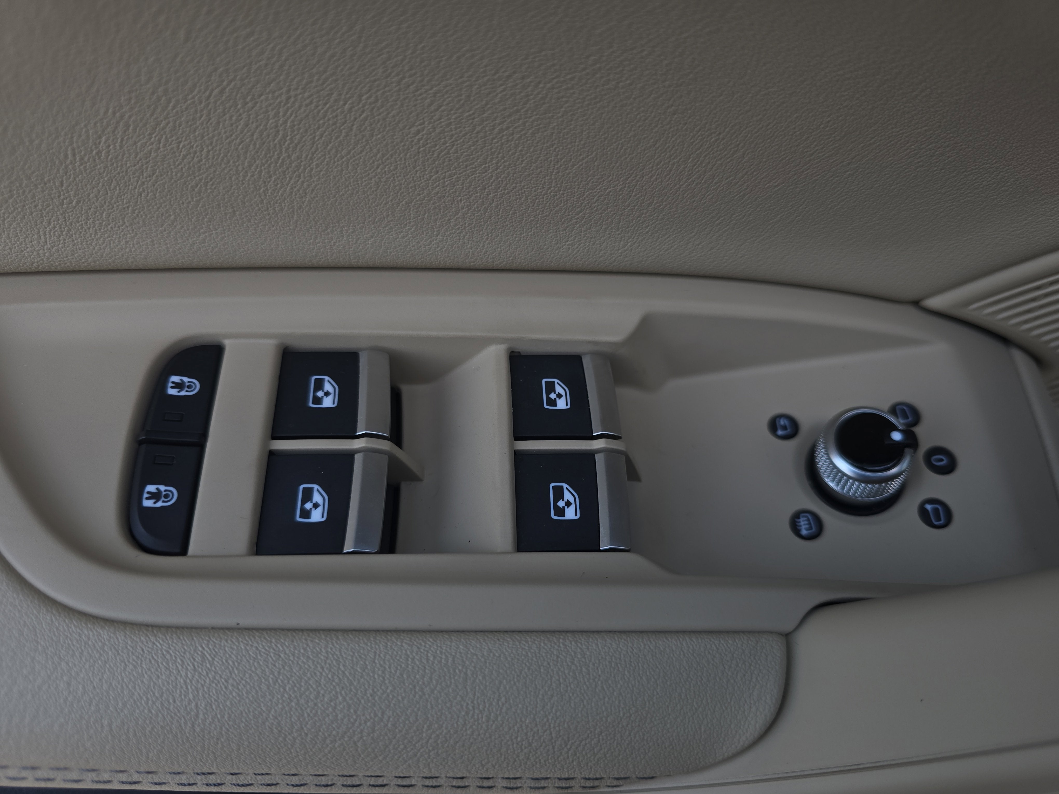 2023 Audi Q5 S line Prestige