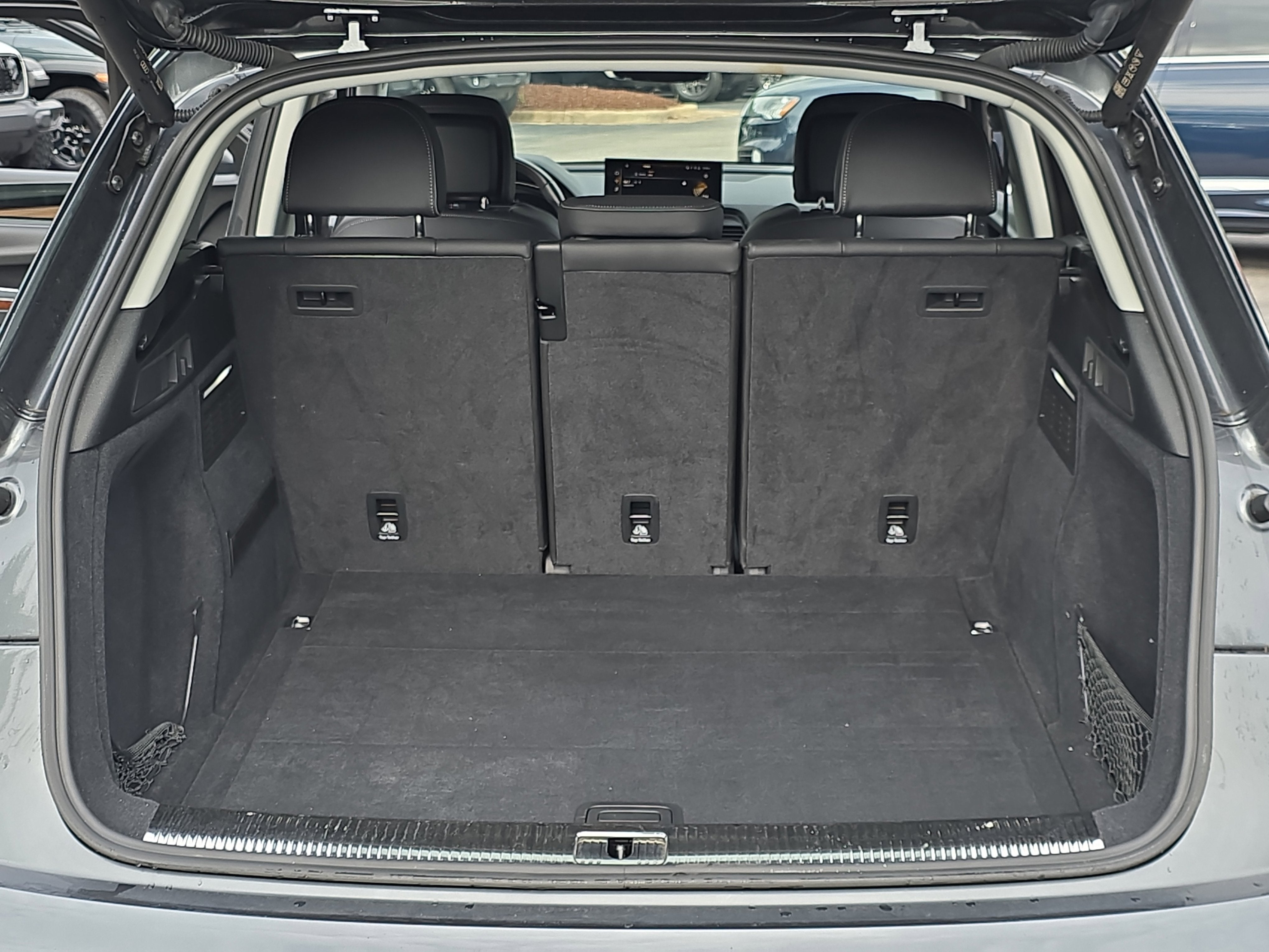 2022 Audi Q5 S line Prestige