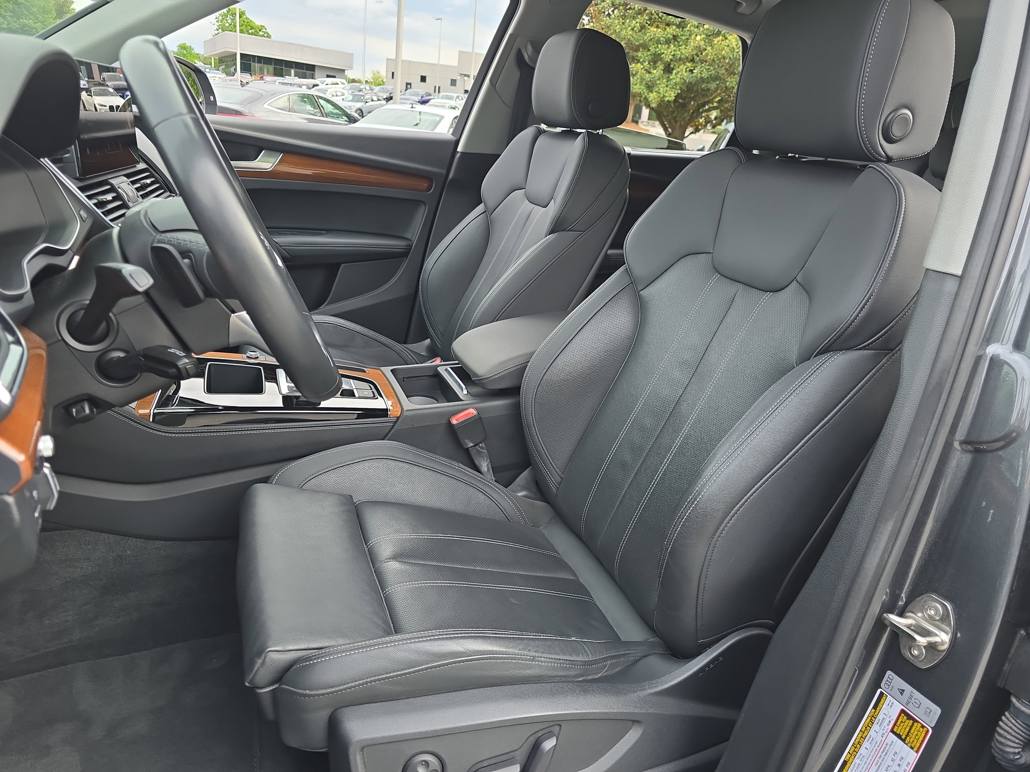 2022 Audi Q5 S line Prestige