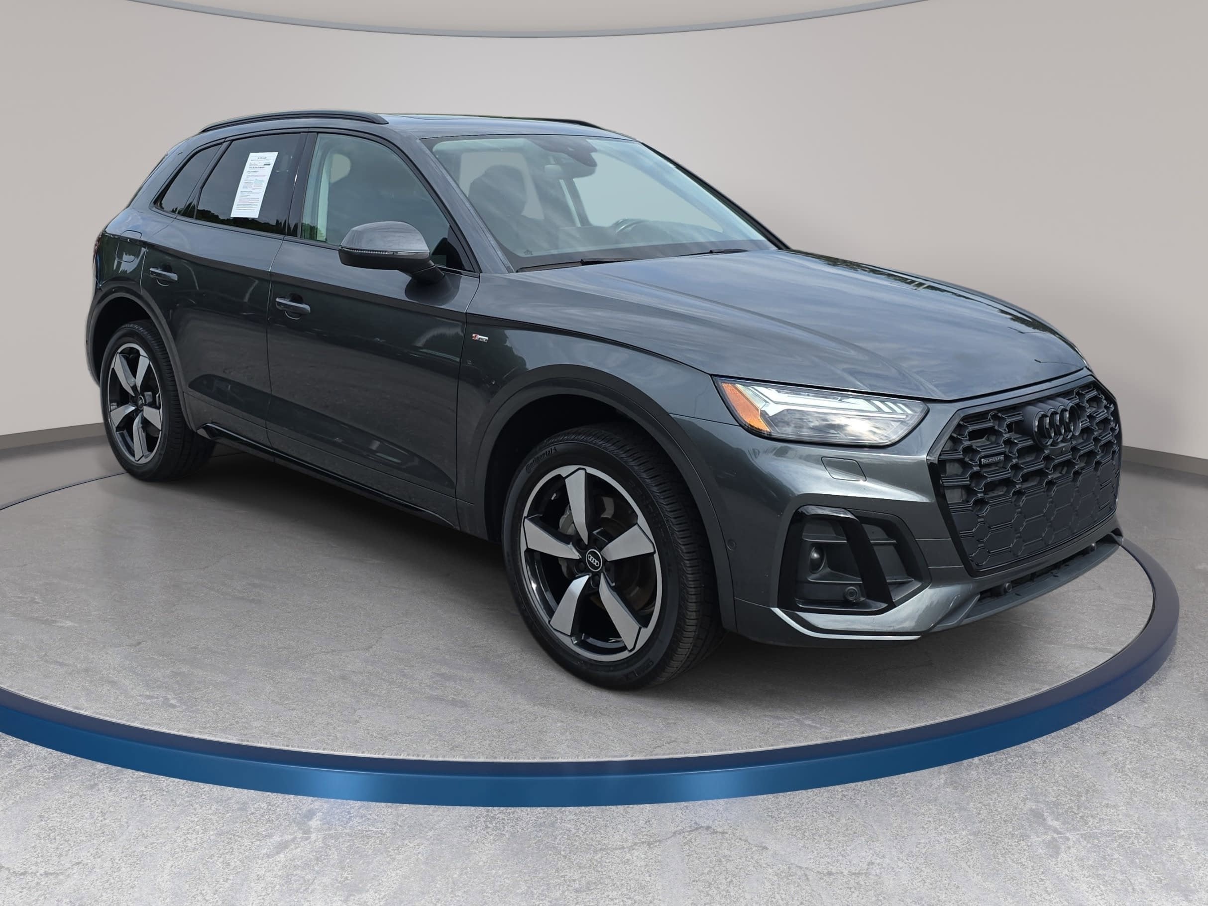2022 Audi Q5 S line Prestige
