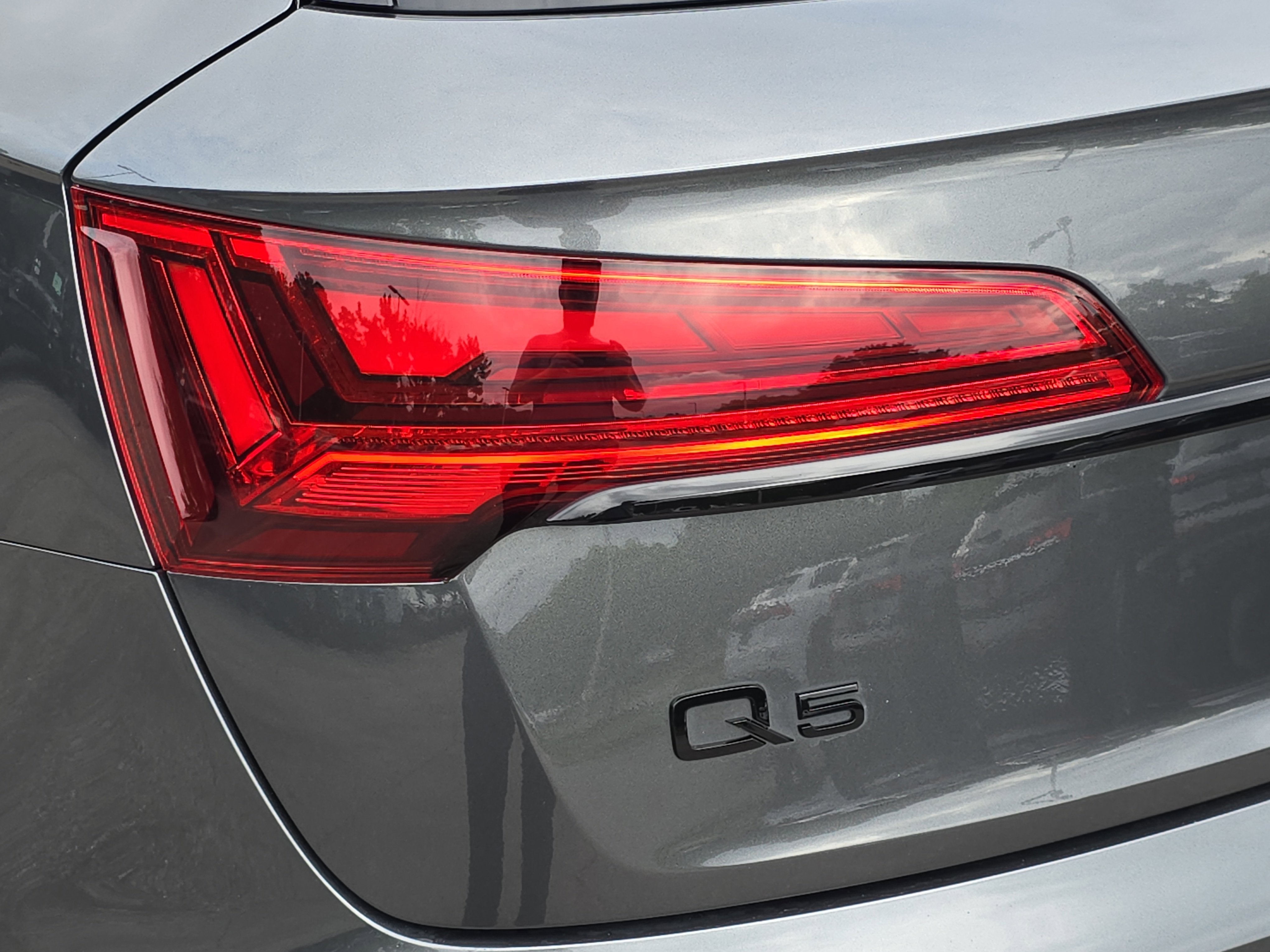 2022 Audi Q5 S line Prestige