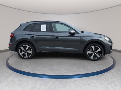 2022 Audi Q5 S line Prestige
