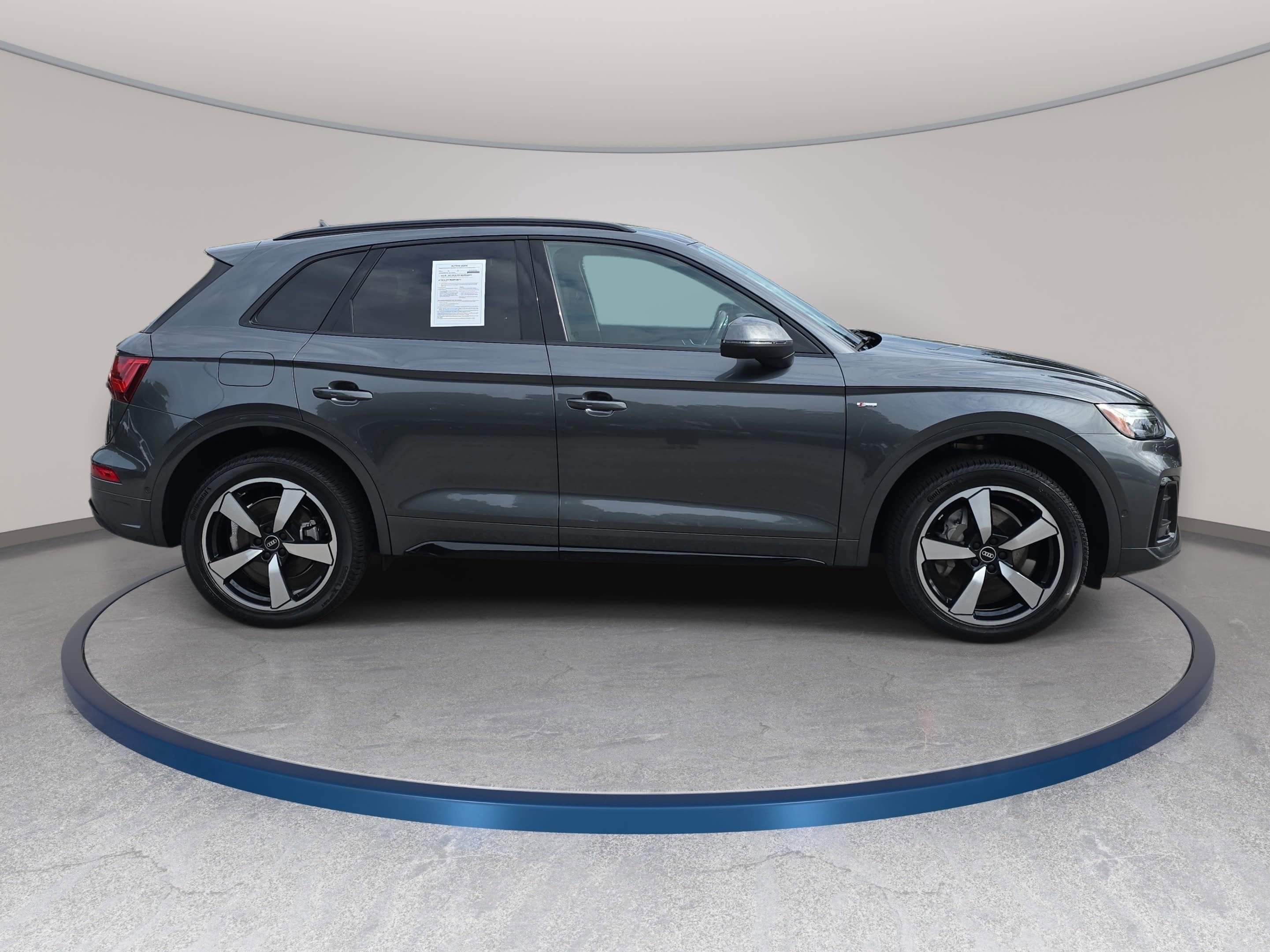 2022 Audi Q5 S line Prestige