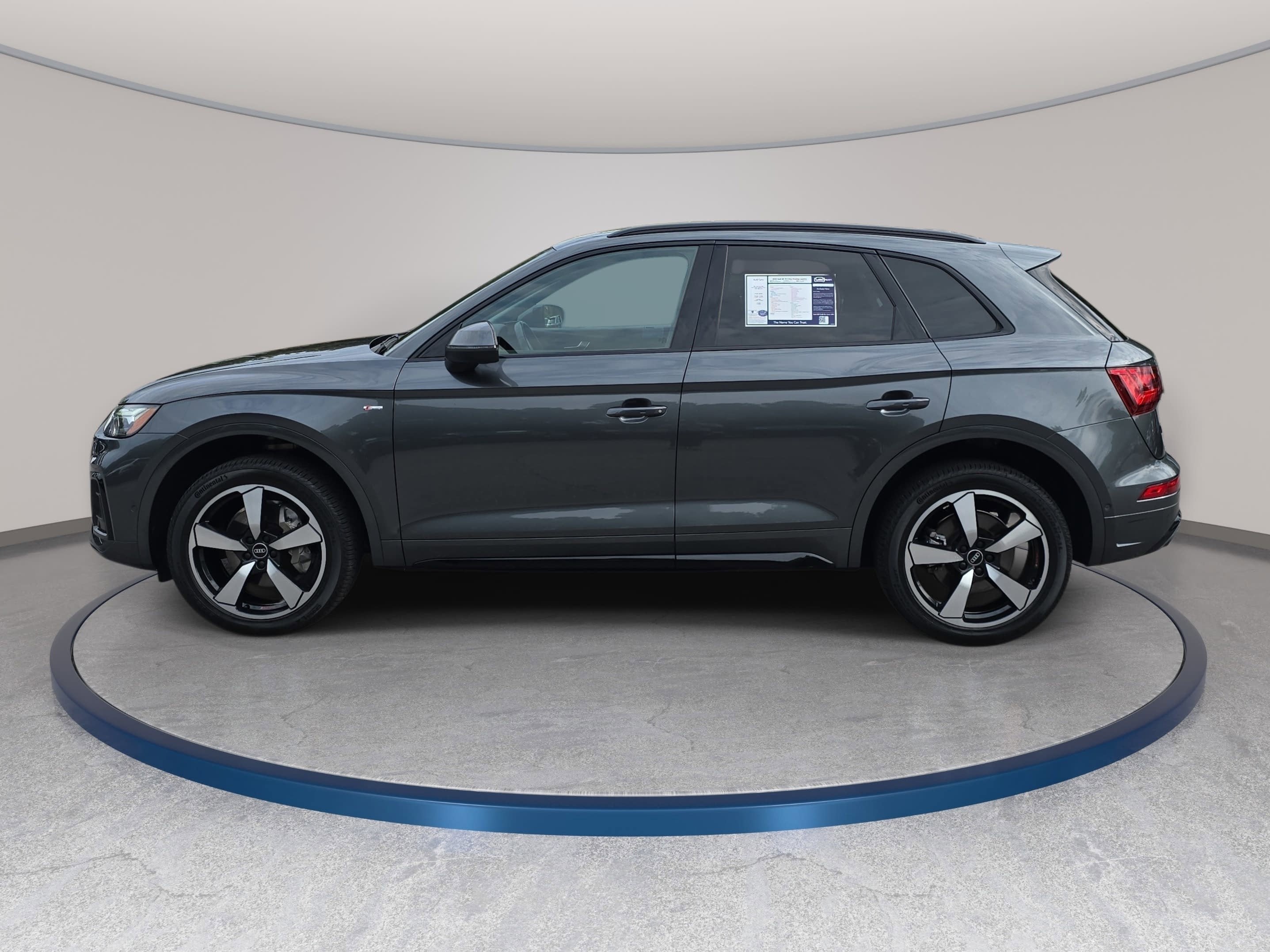 2022 Audi Q5 S line Prestige