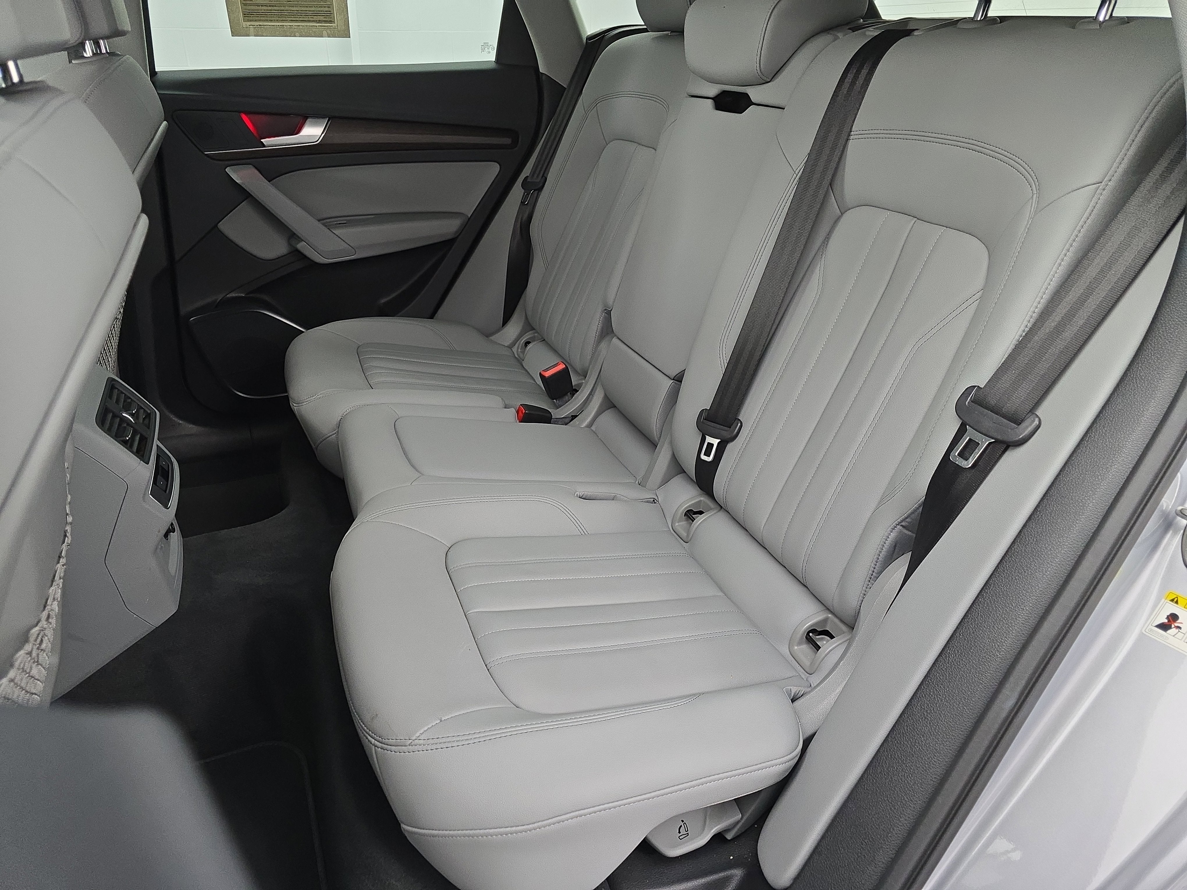 2022 Audi Q5 S line Premium