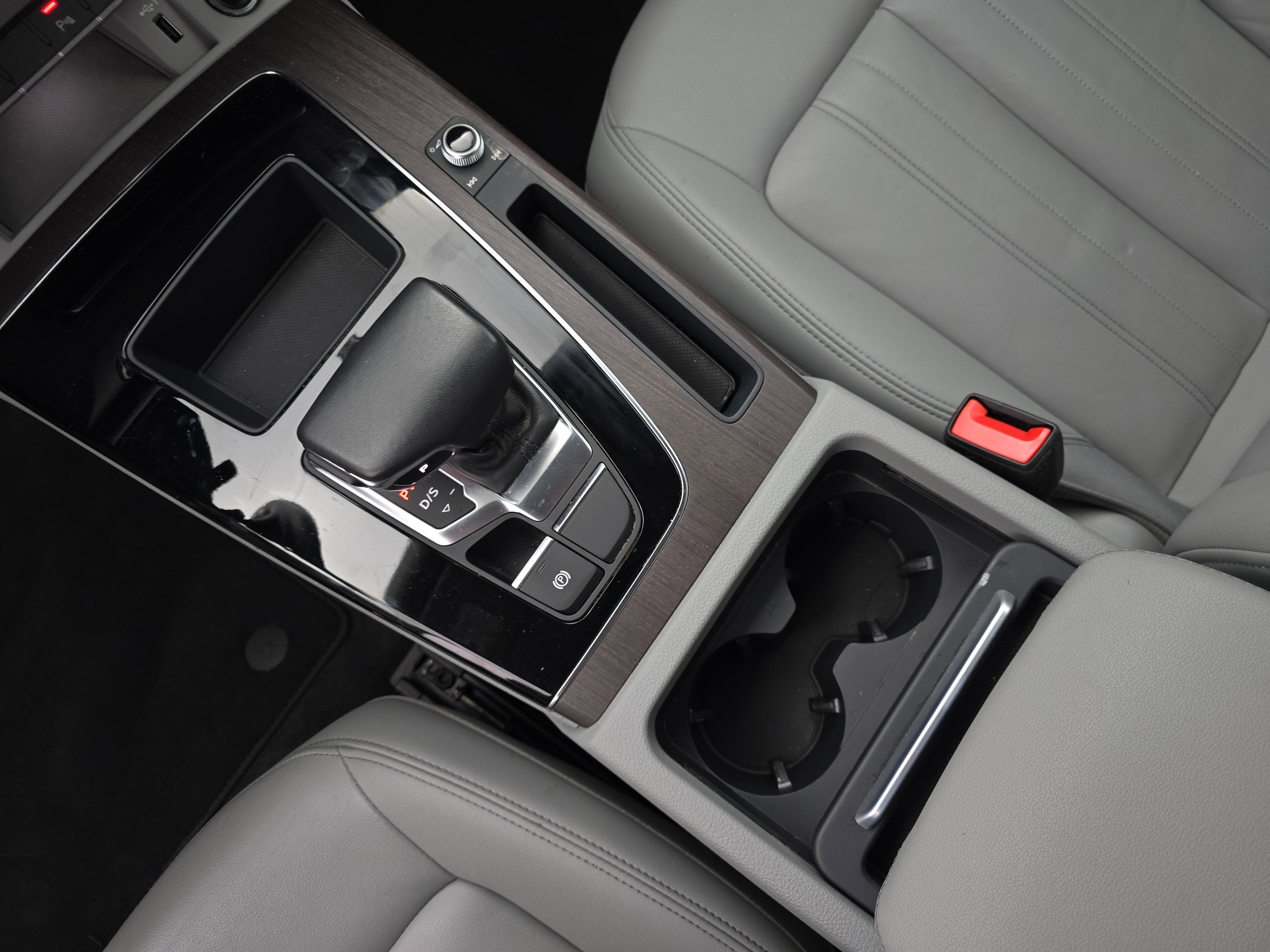 2022 Audi Q5 S line Premium