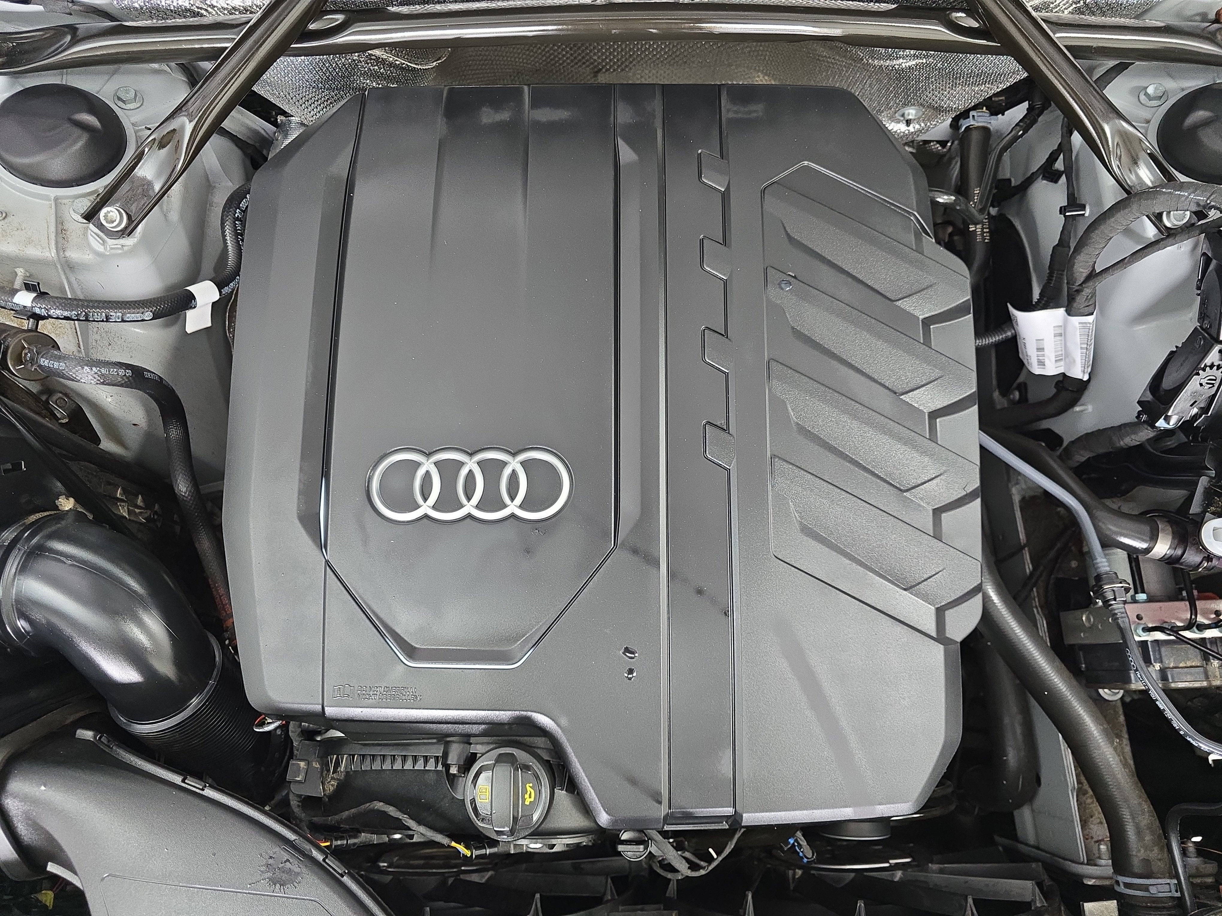2022 Audi Q5 S line Premium