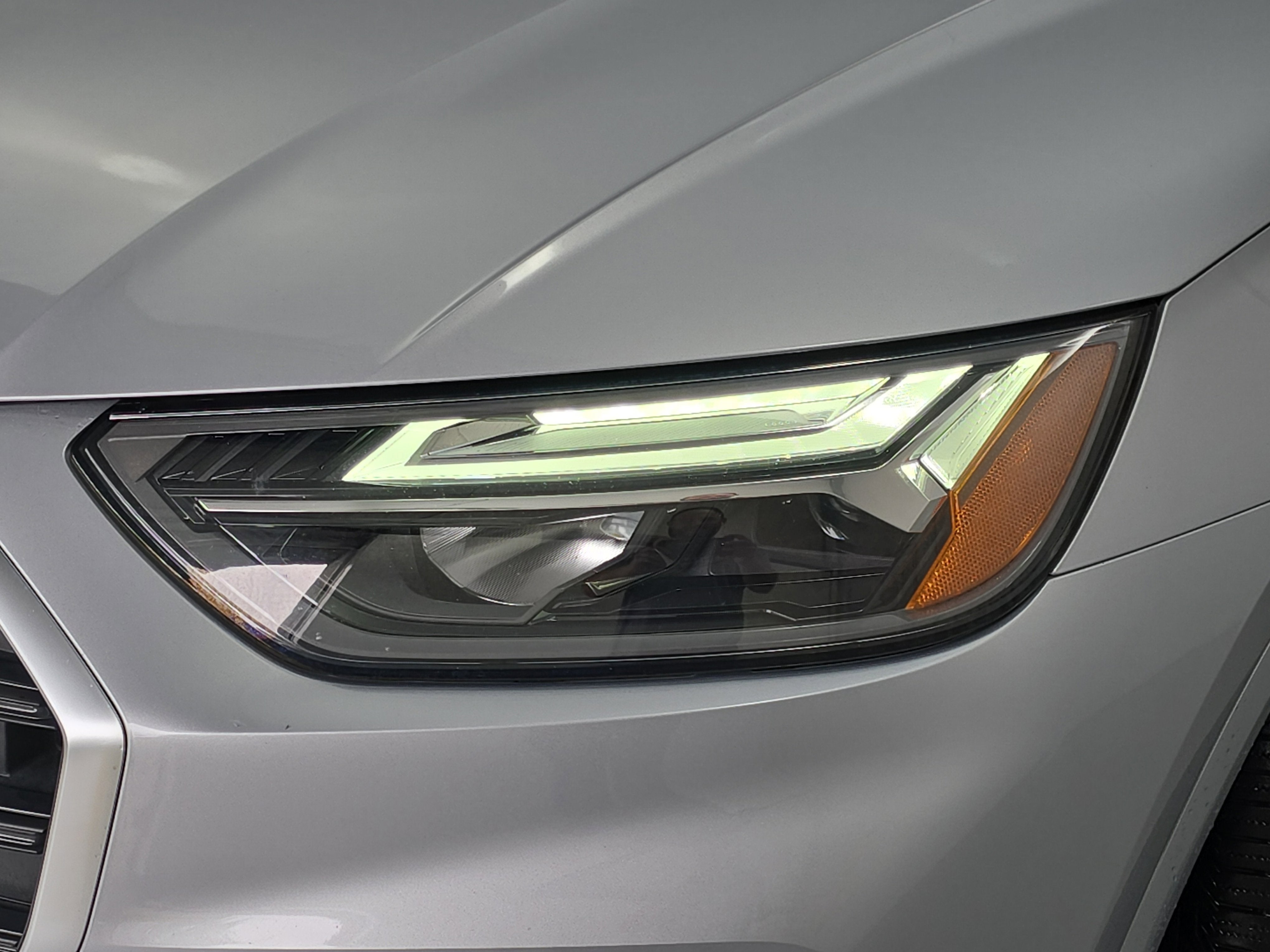 2022 Audi Q5 S line Premium