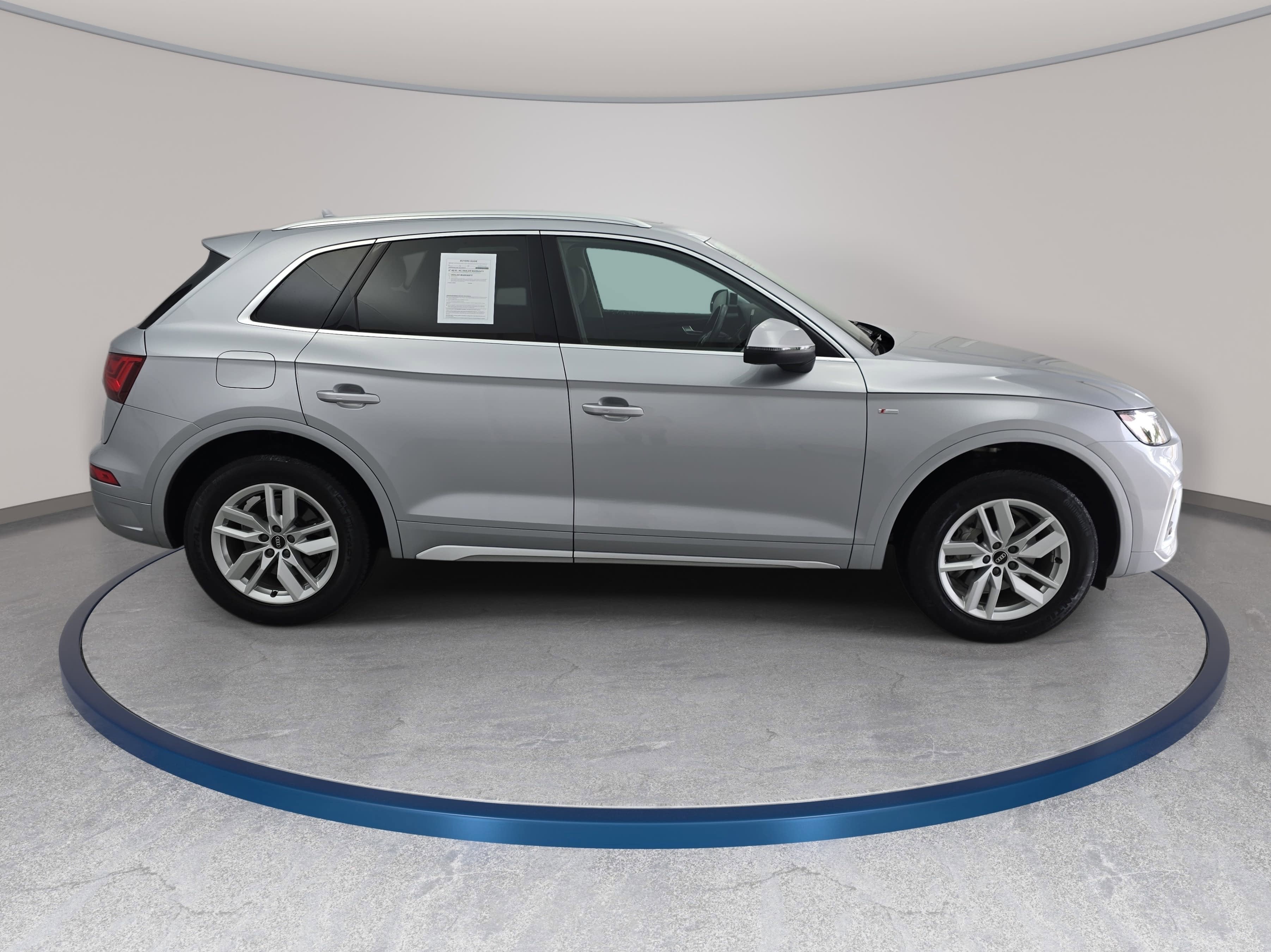 2022 Audi Q5 S line Premium
