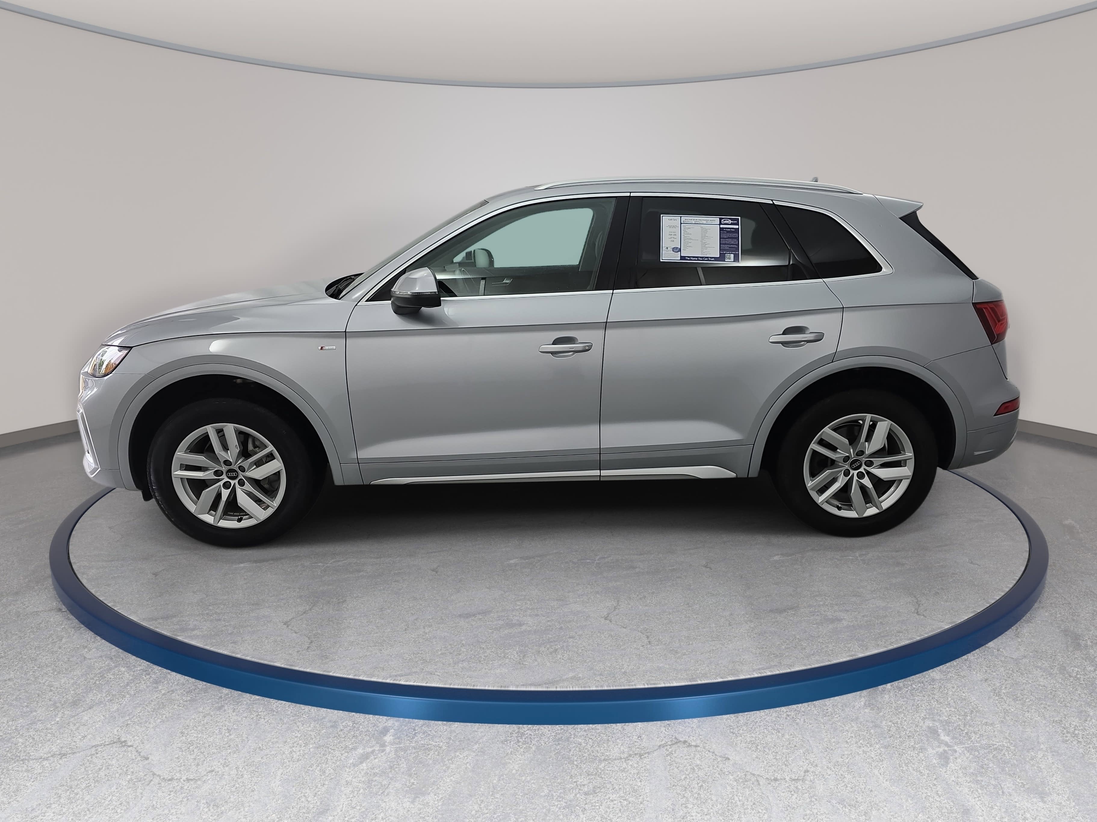 2022 Audi Q5 S line Premium