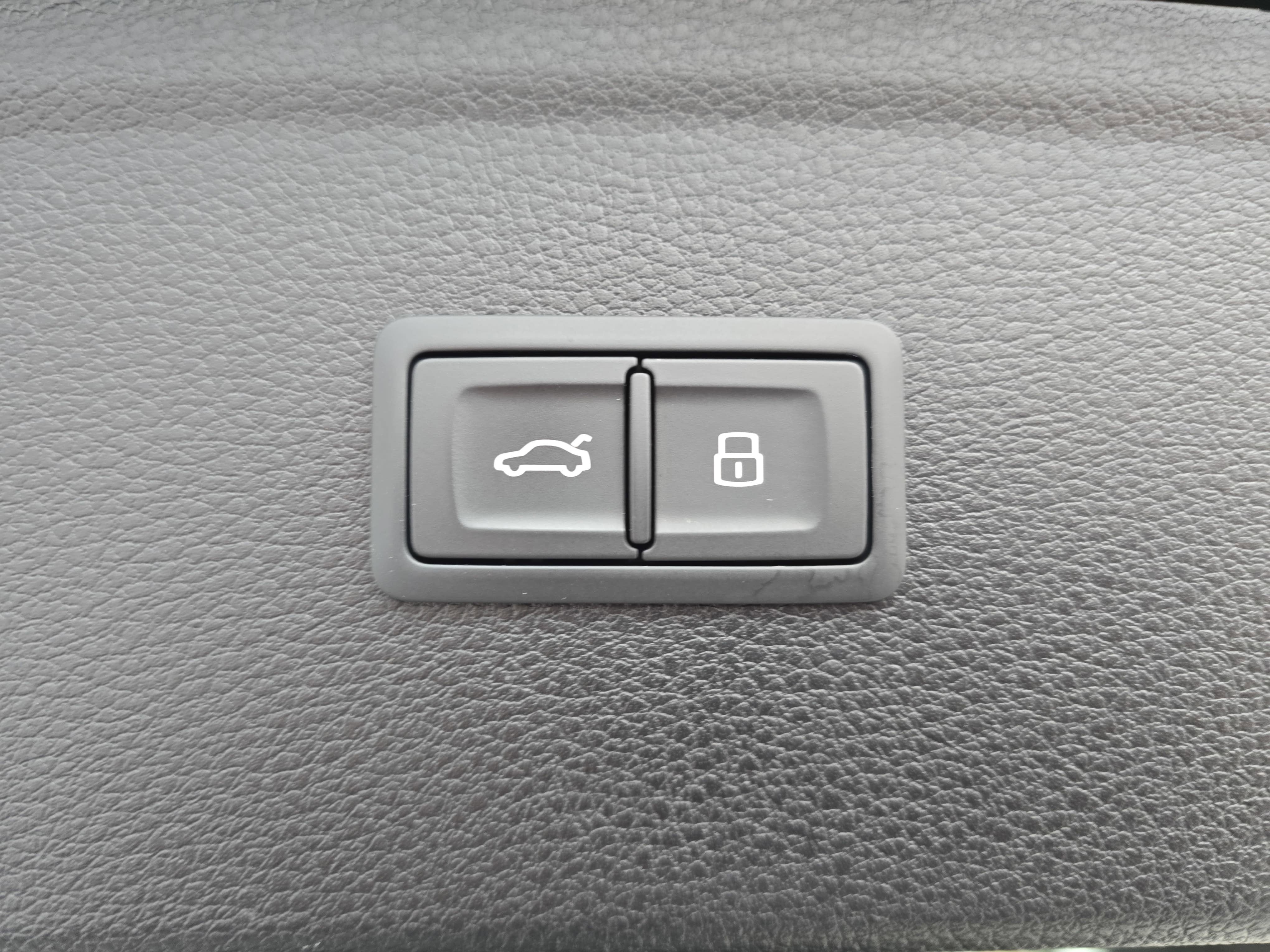 2022 Audi Q5 S line Premium