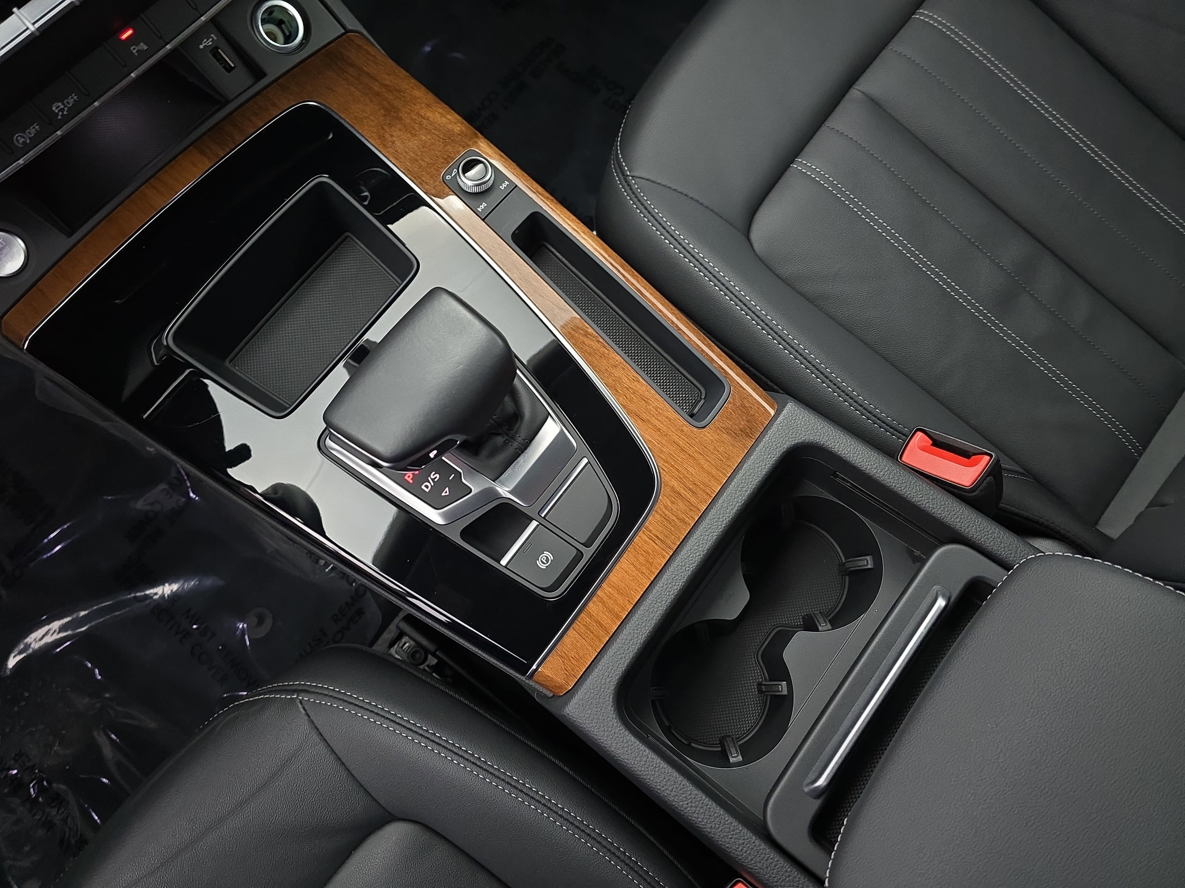 2022 Audi Q5 S line Premium