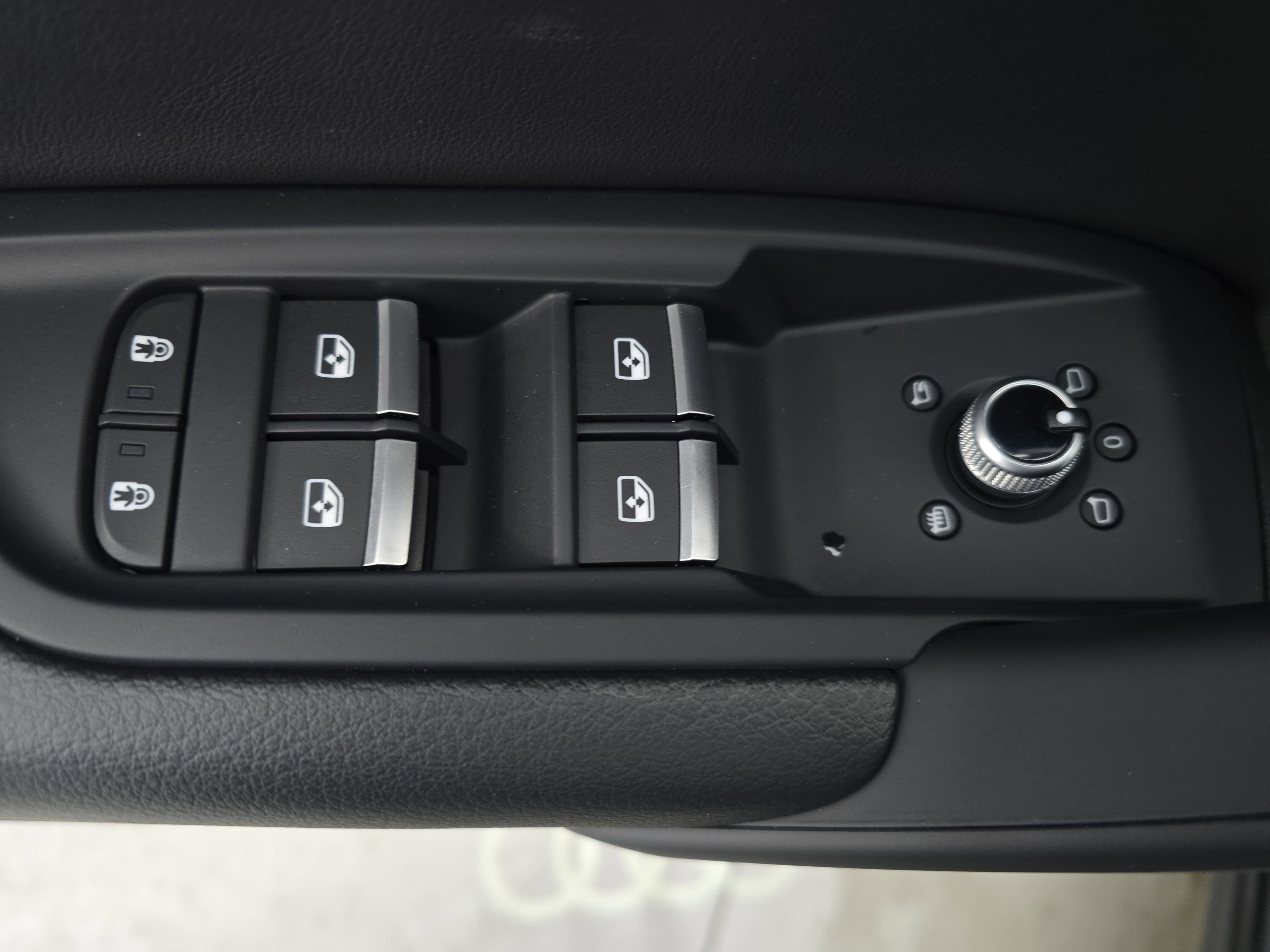 2022 Audi Q5 S line Premium