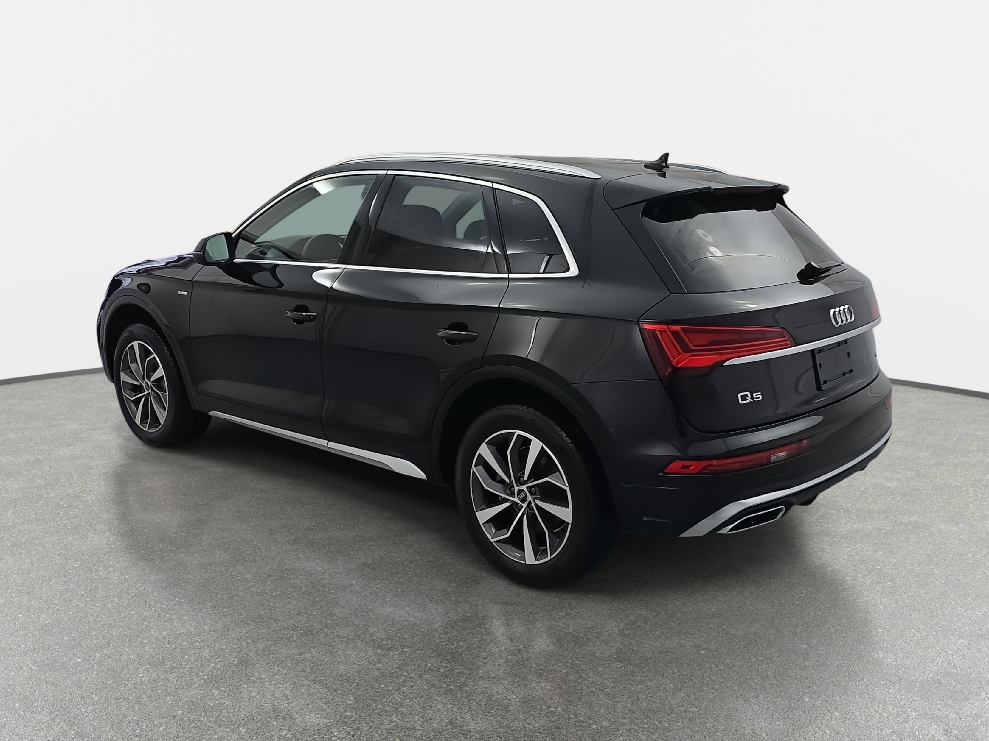 2022 Audi Q5 S line Premium