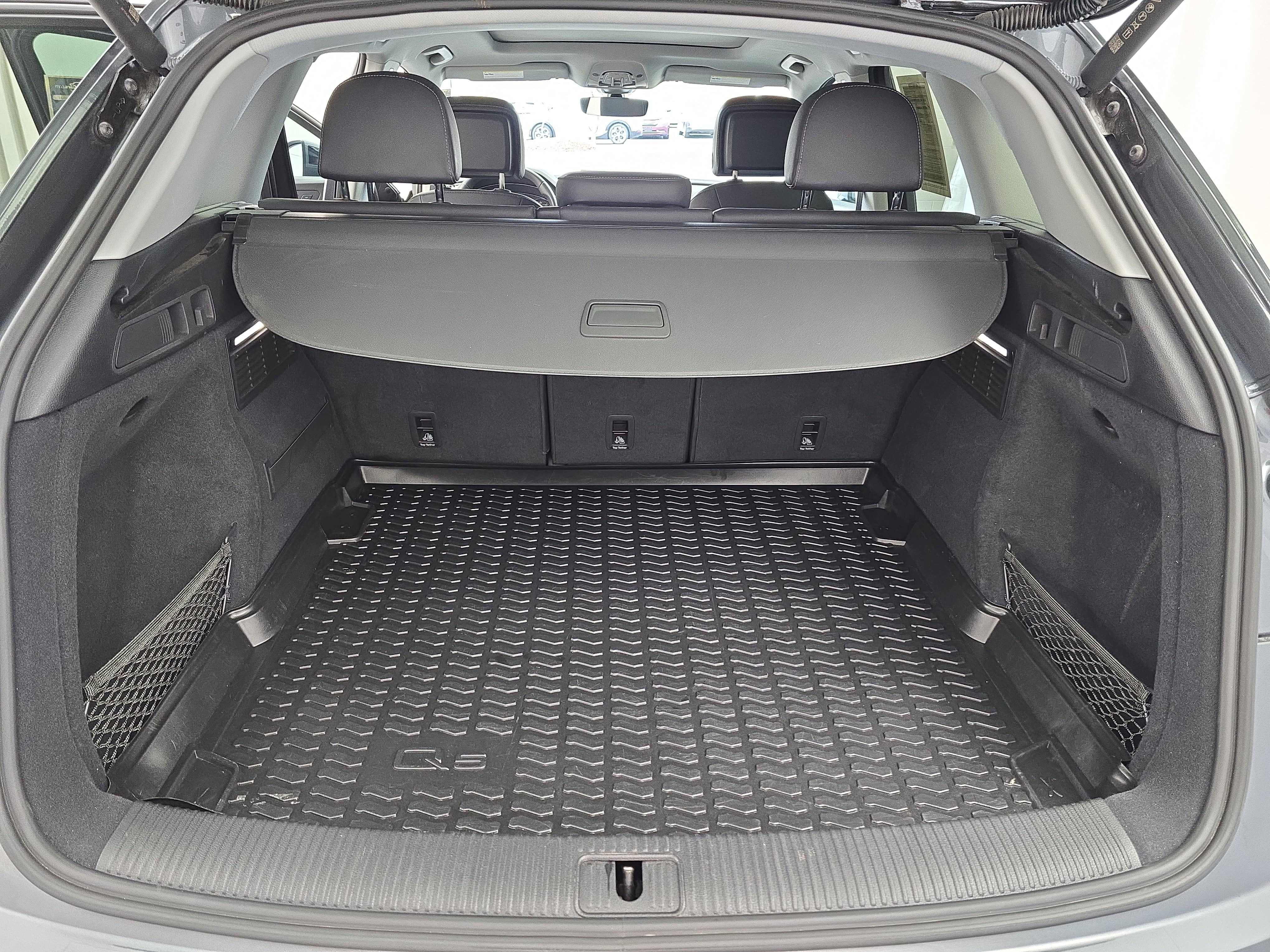 2023 Audi Q5 S line Premium