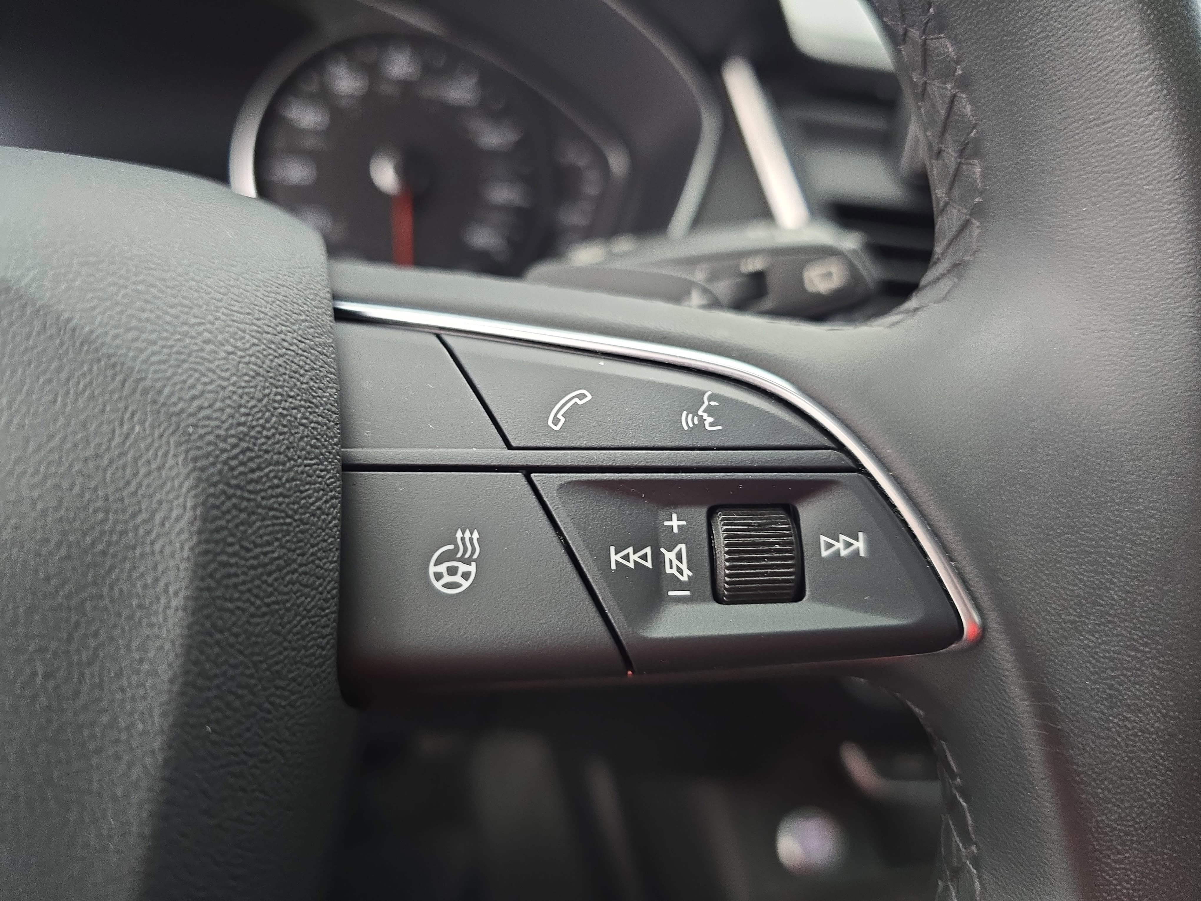 2023 Audi Q5 S line Premium