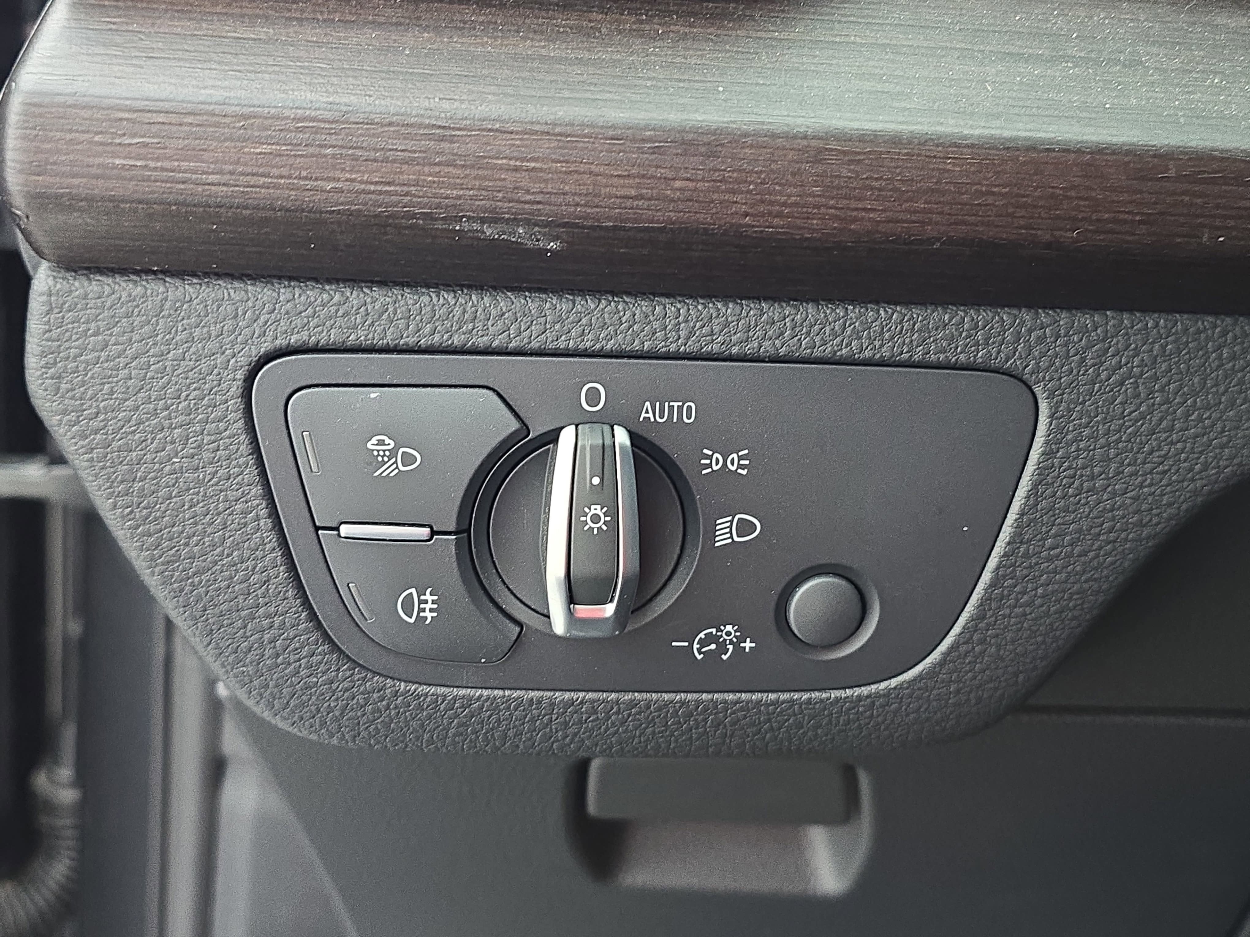 2023 Audi Q5 S line Premium