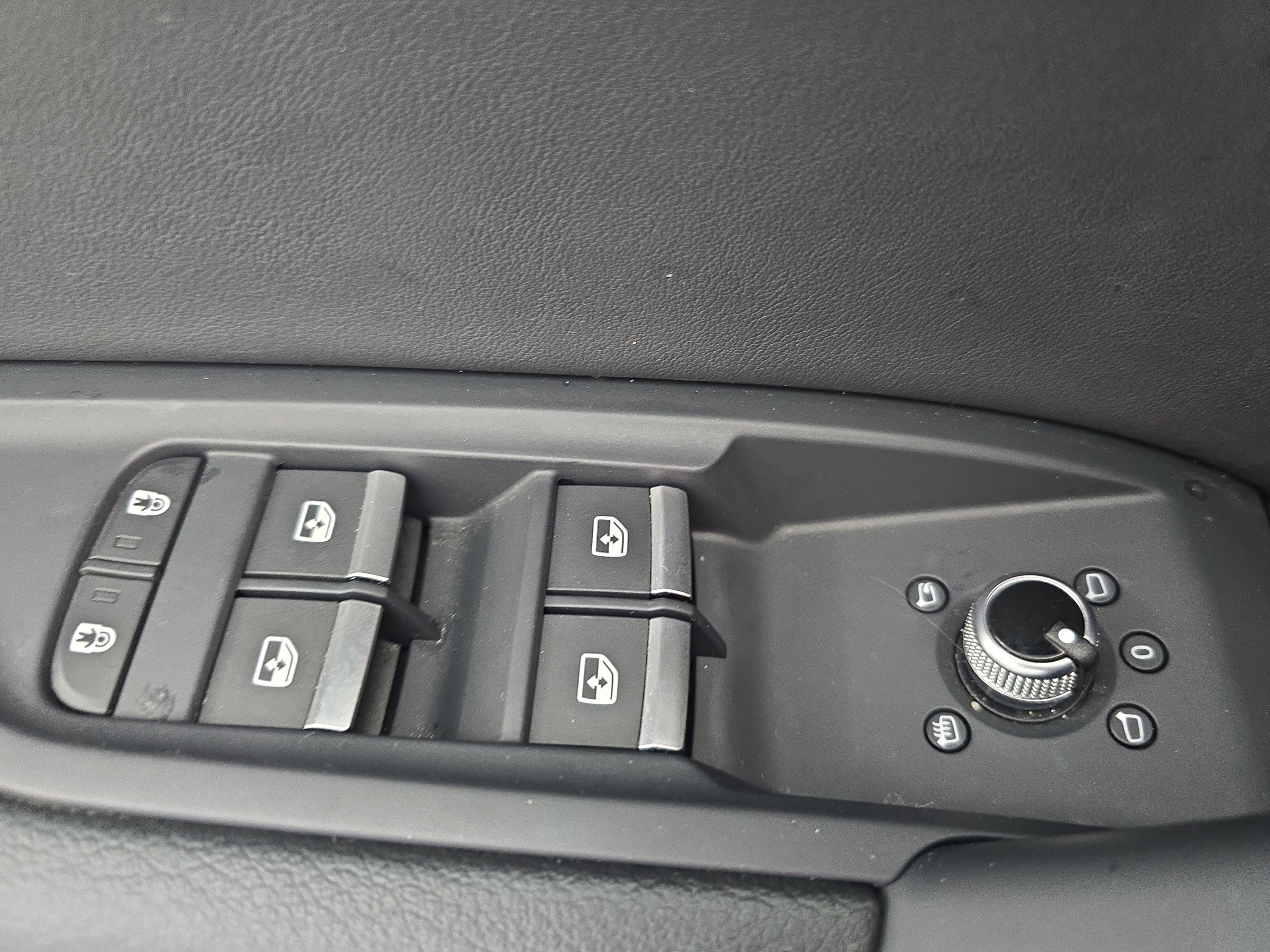 2023 Audi Q5 S line Premium